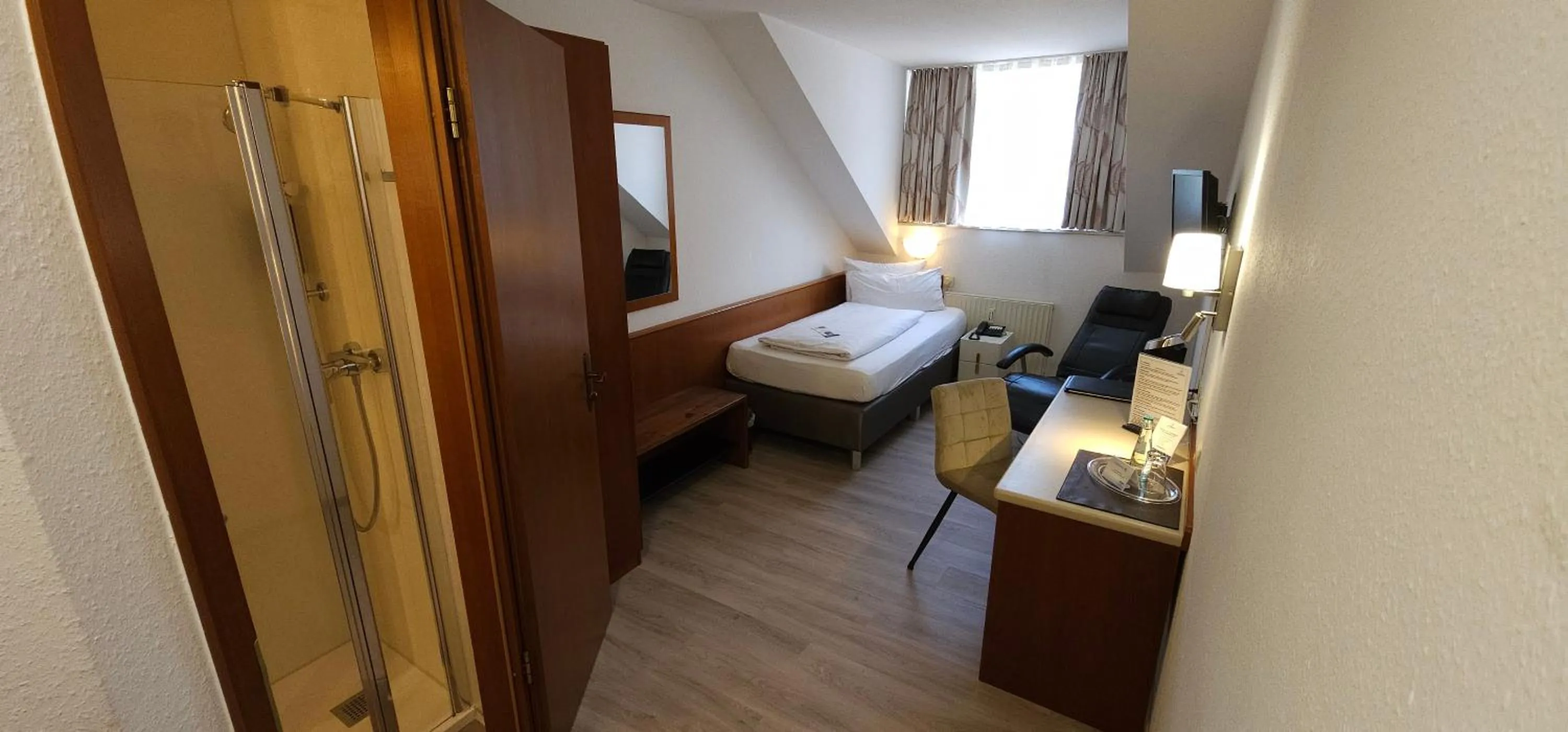 Photo of the whole room, Bed in Hotel Löwen