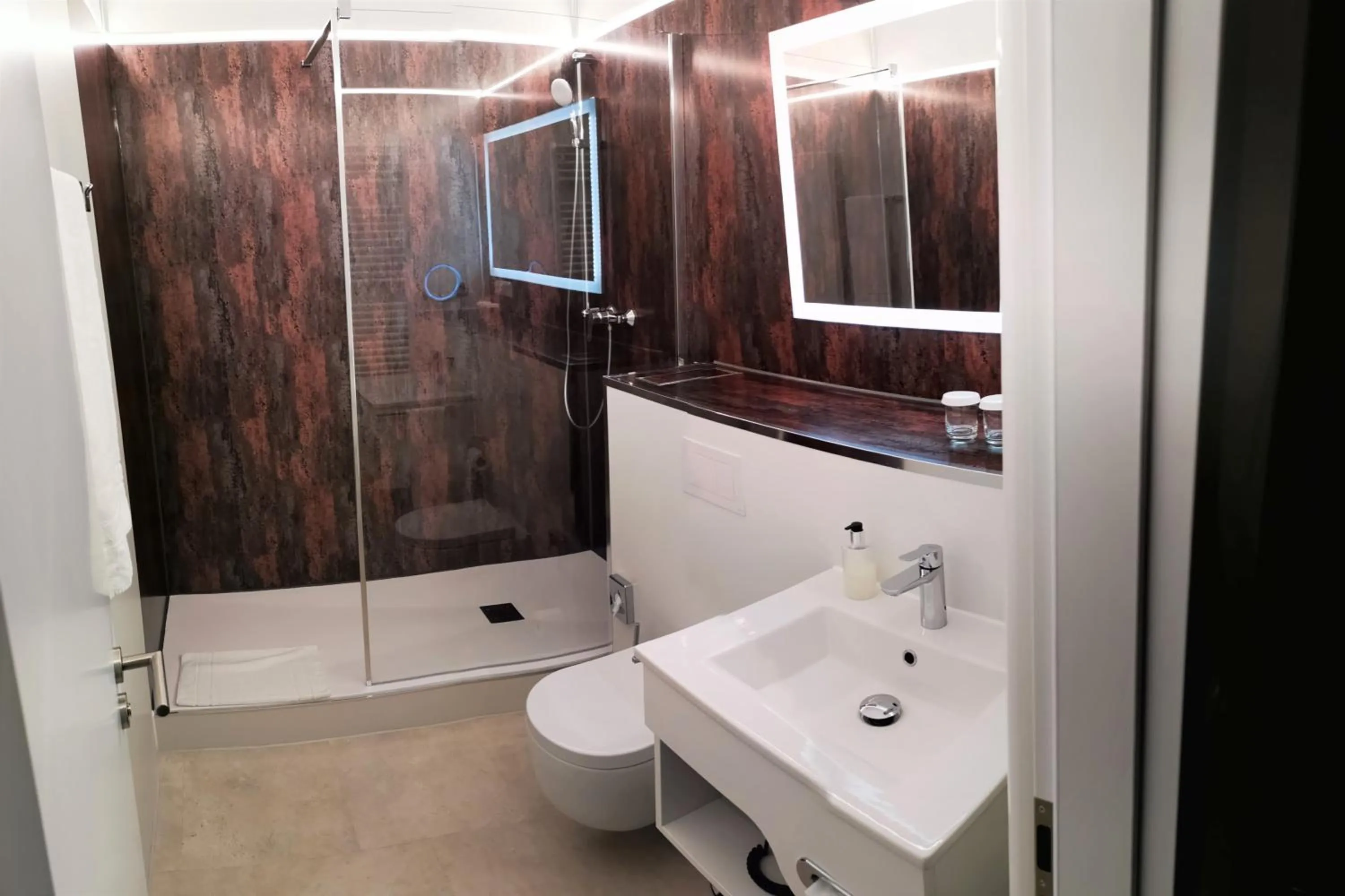 Bathroom in Hotel Löwen