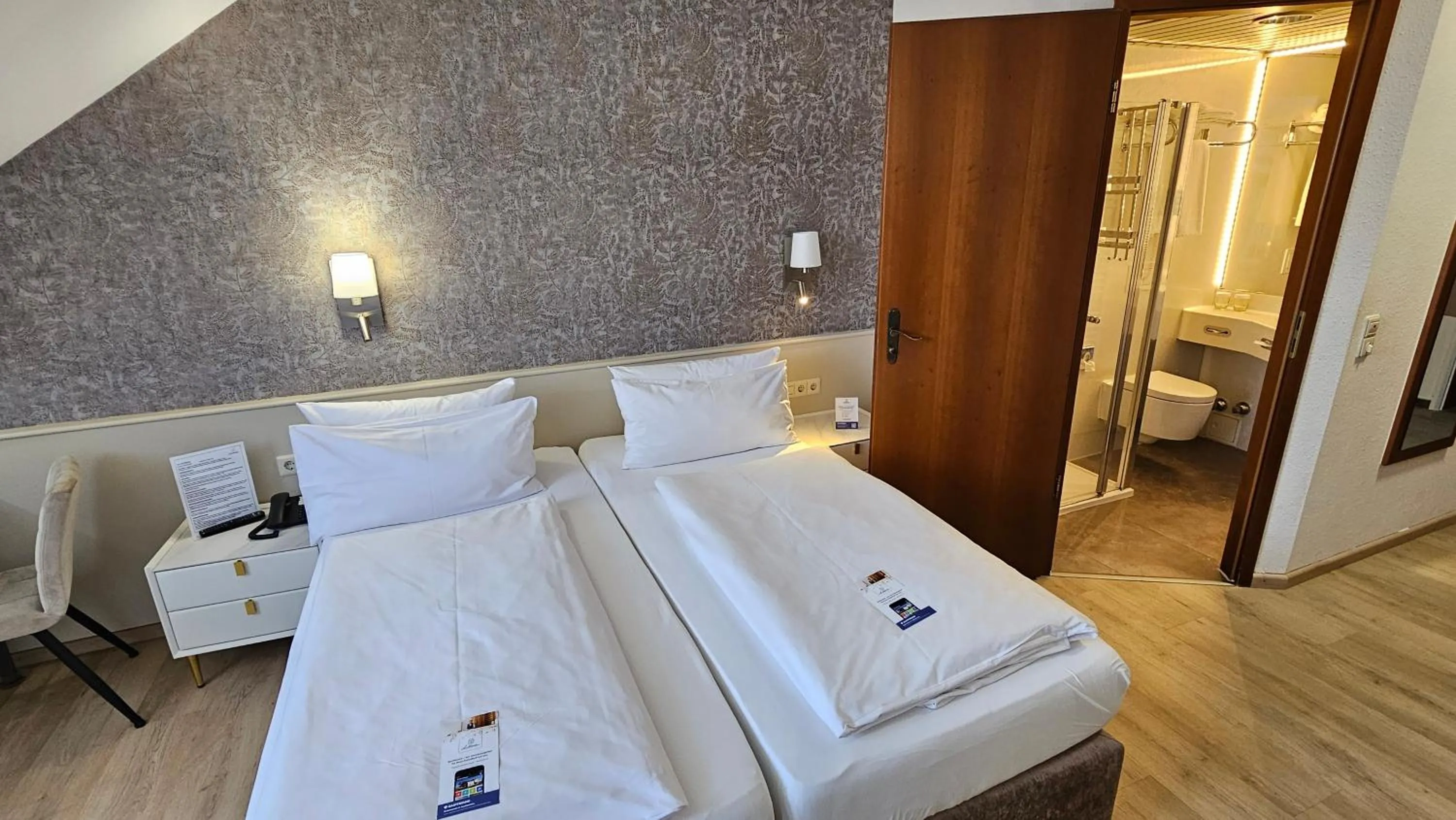 Photo of the whole room, Bed in Hotel Löwen