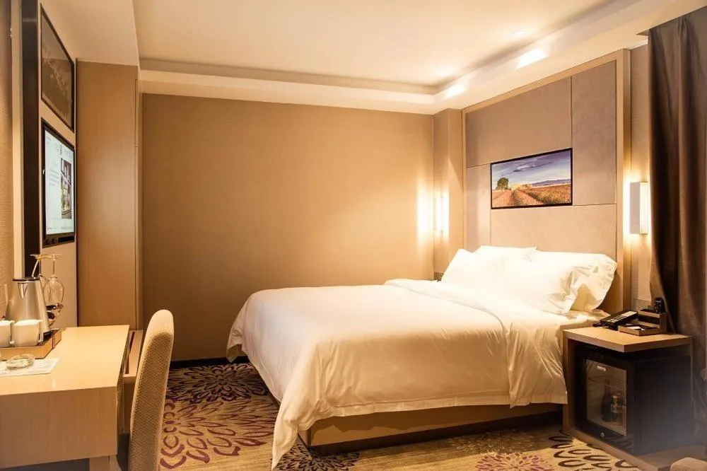 Bed in Lavande Hotels·Shenzhen North Railway Station Bantian Metro Station
