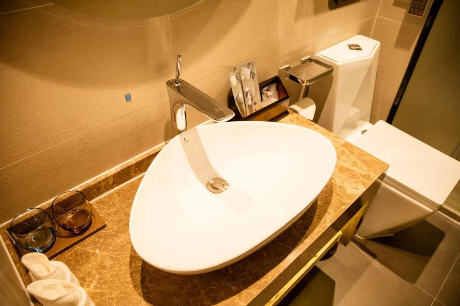 Lavande Hotels·Shenzhen North Railway Station Bantian Metro Station