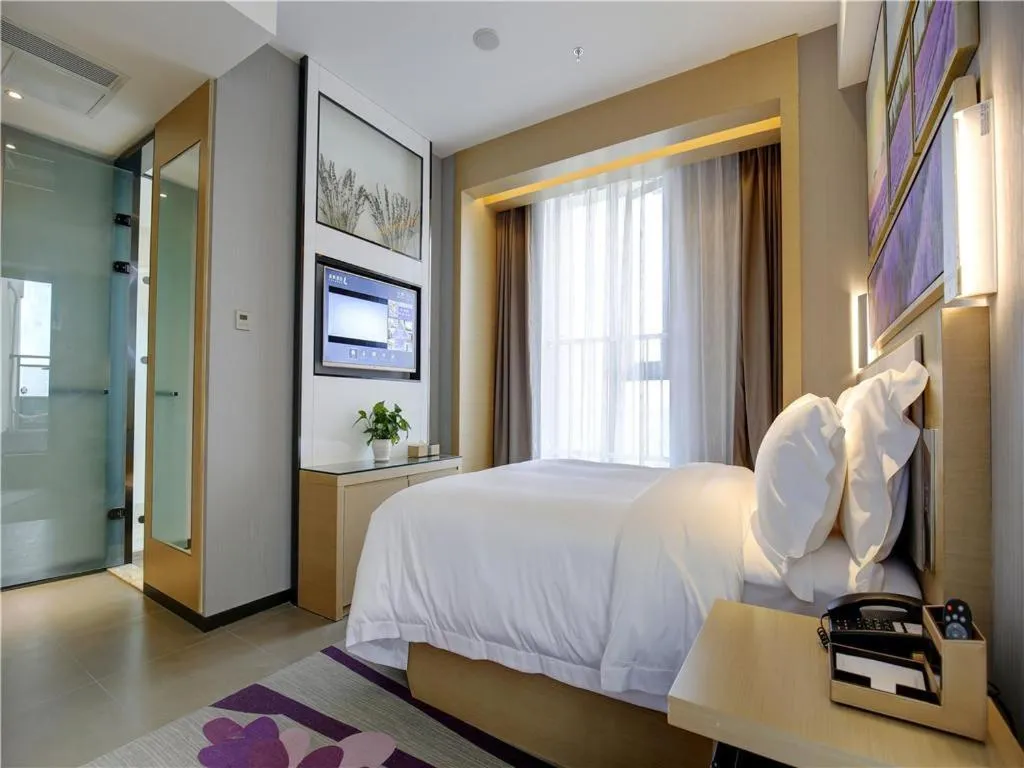 Bed in Lavande Hotel Chengdu Dafeng Shixi Park Subway Station