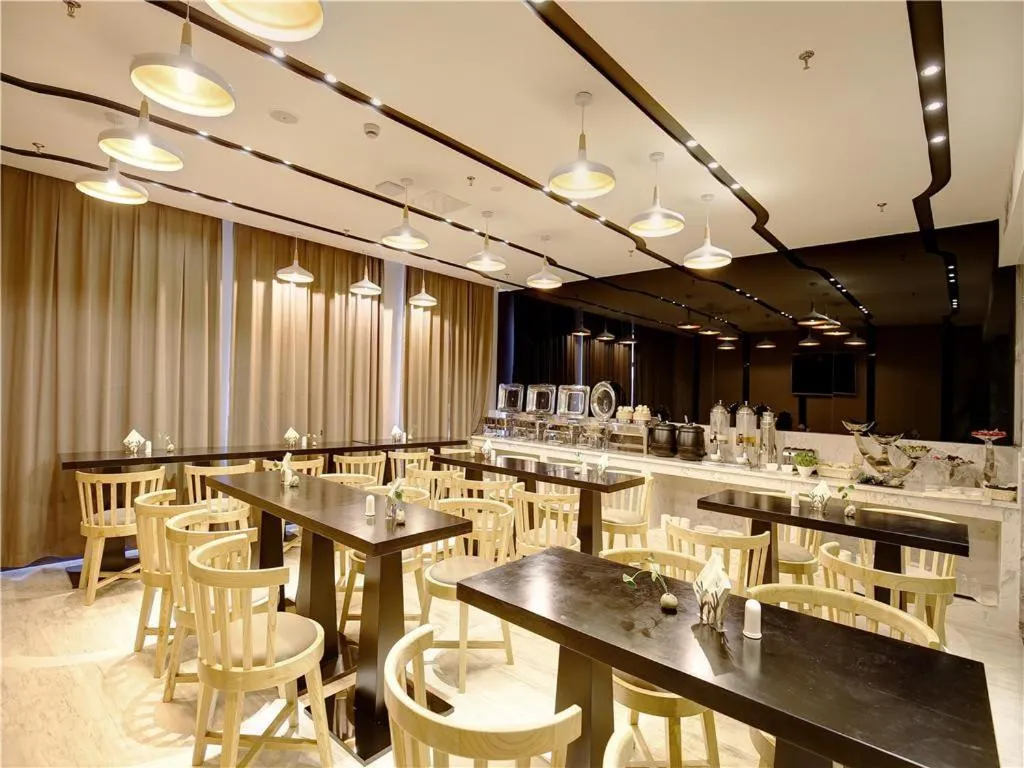 Lavande Hotel Chengdu Dafeng Shixi Park Subway Station