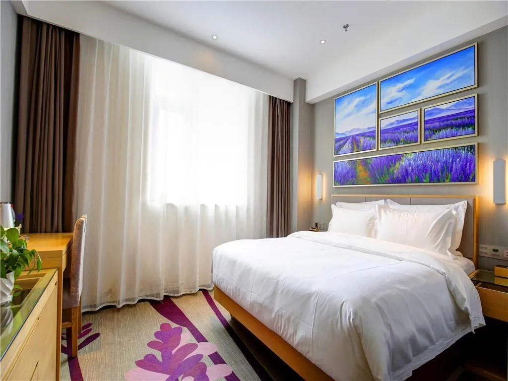 Bed in Lavande Hotel Chengdu Dafeng Shixi Park Subway Station