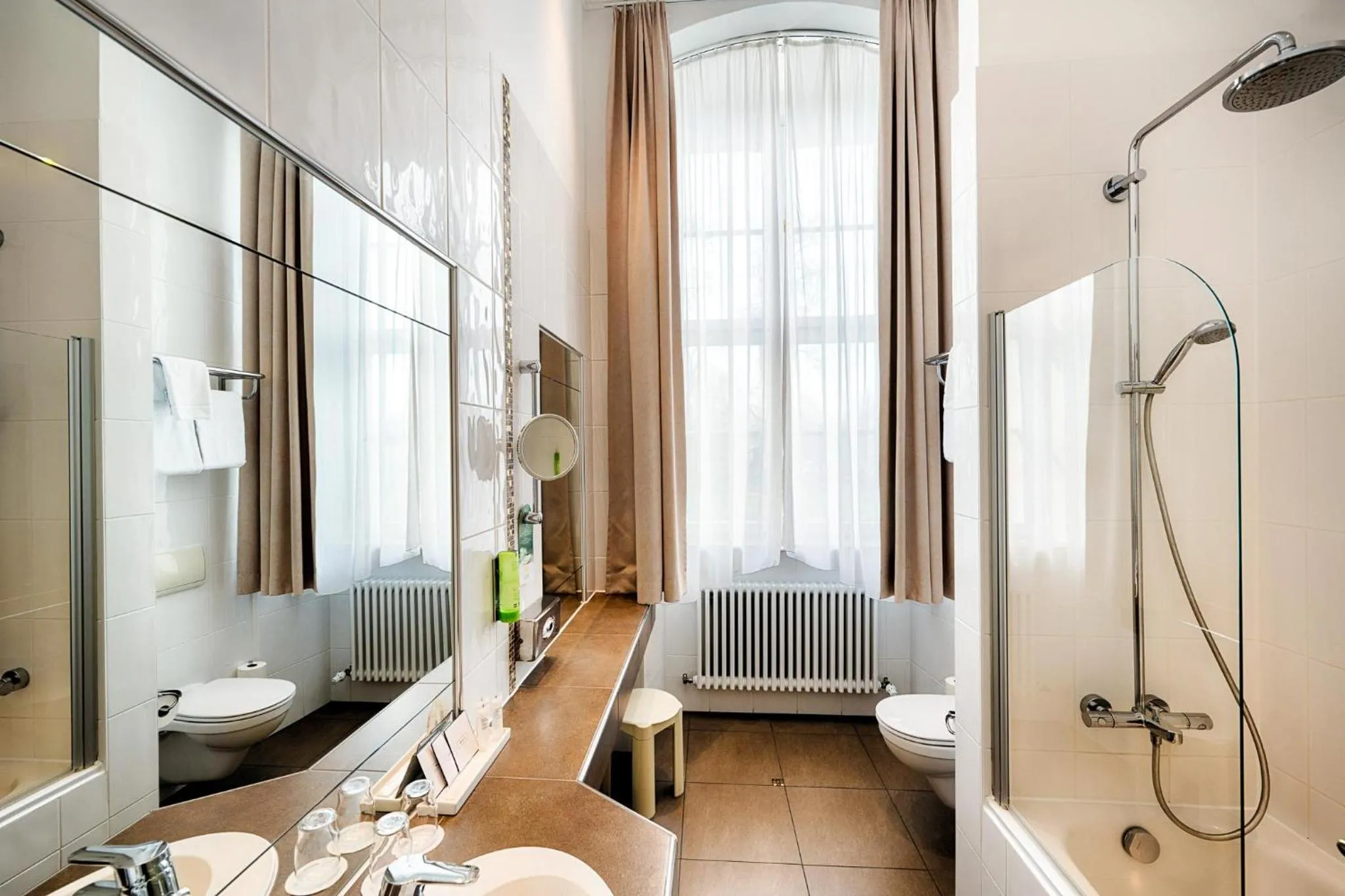 Bathroom, Bed in Welcome Hotel Residenzschloss Bamberg