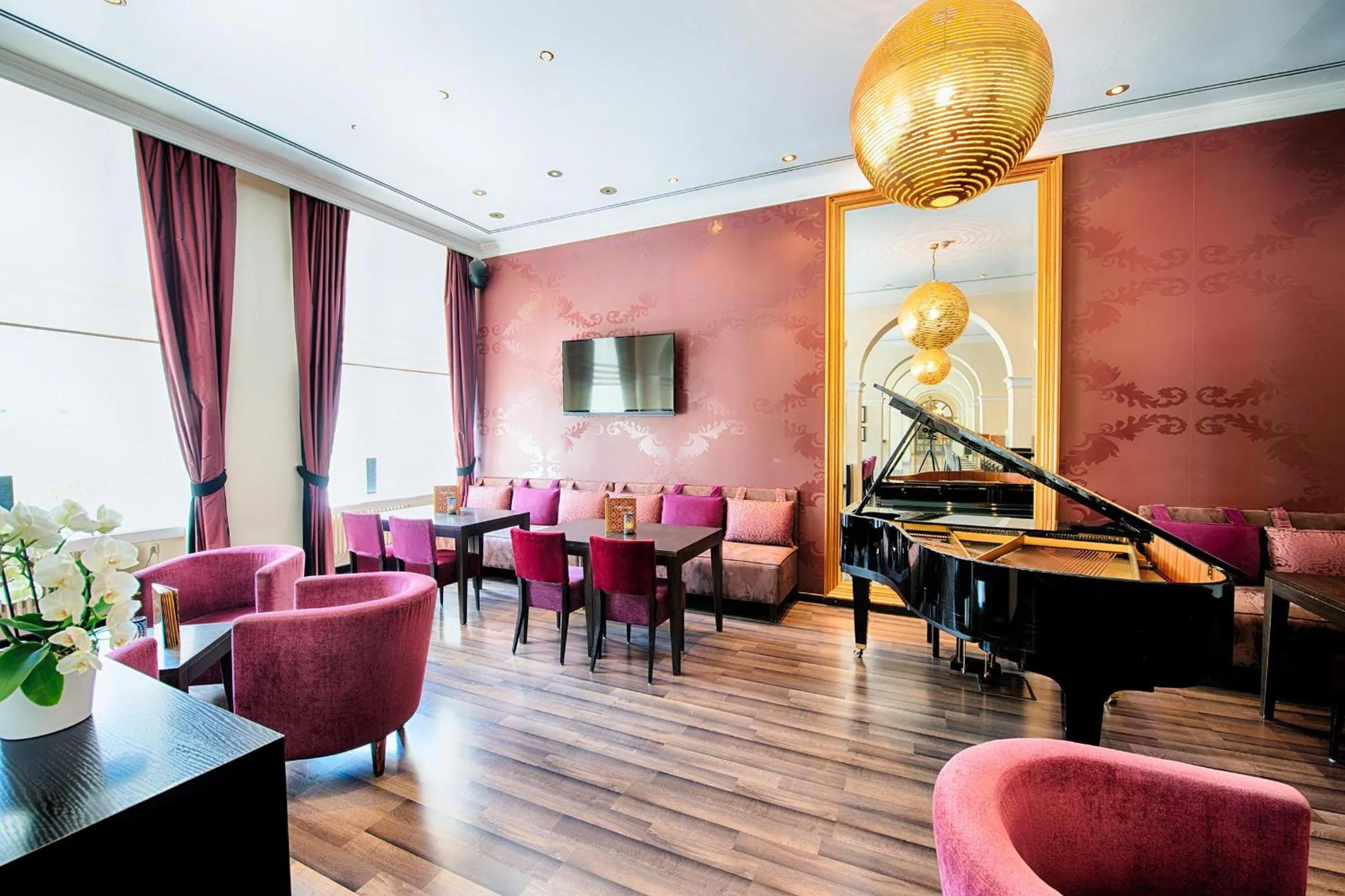 Lounge or bar in Welcome Hotel Residenzschloss Bamberg