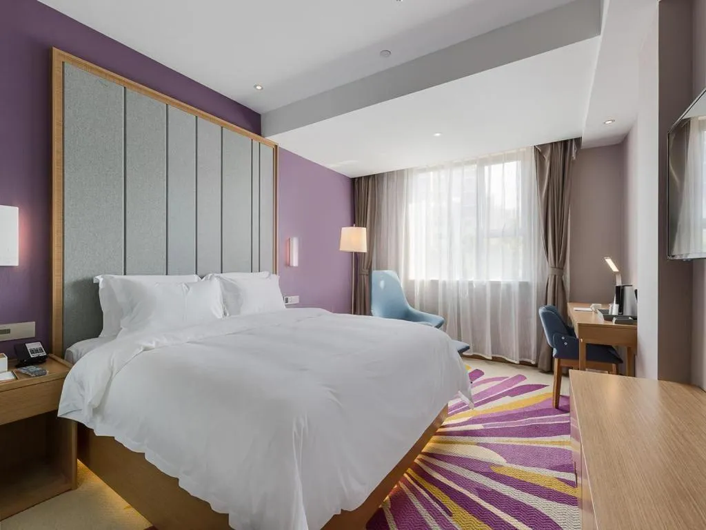 Lavande Hotels·Guangzhou Fangcun Jiaokou Metro Station