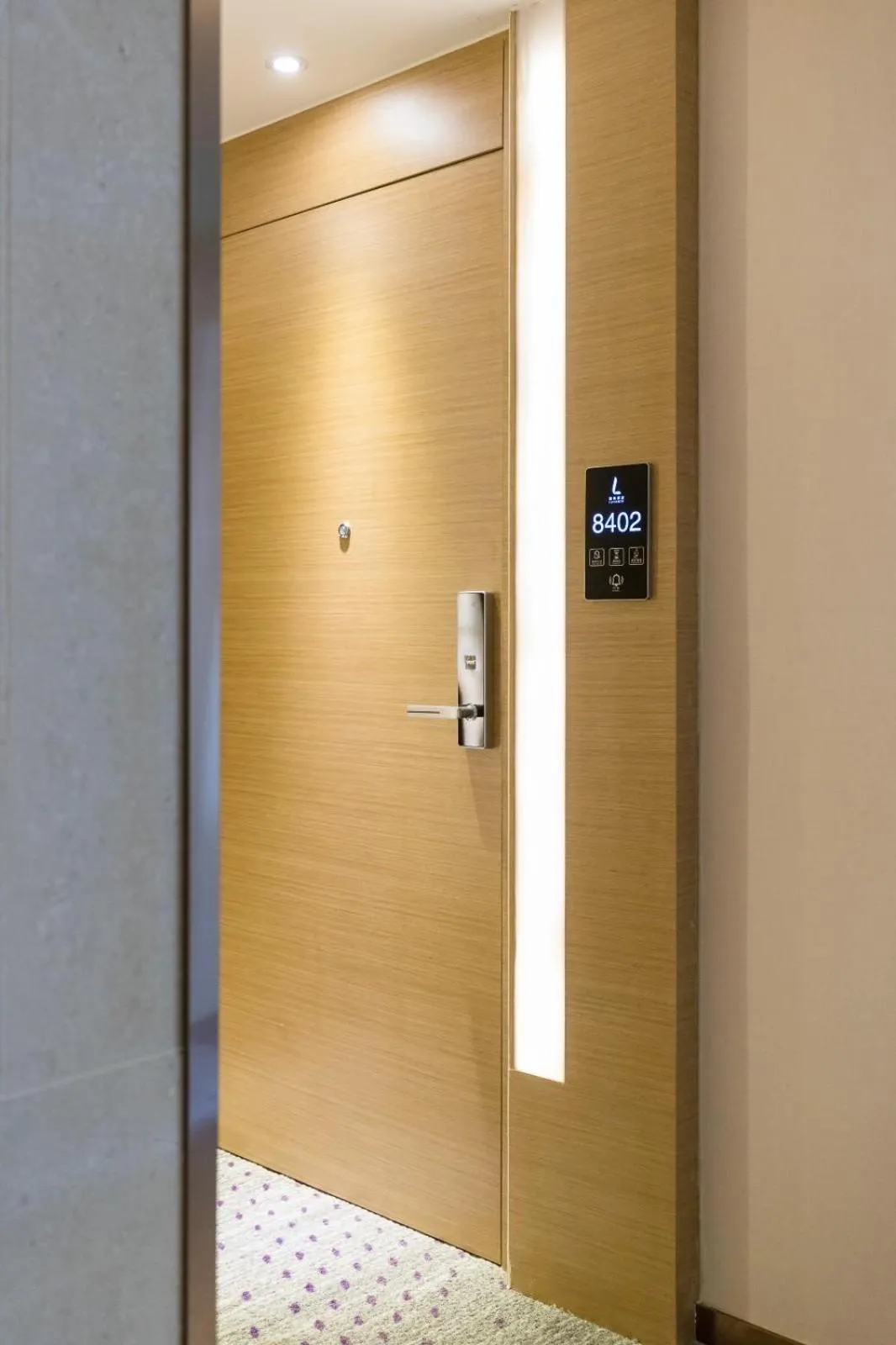 Lavande Hotels·Guangzhou Fangcun Jiaokou Metro Station