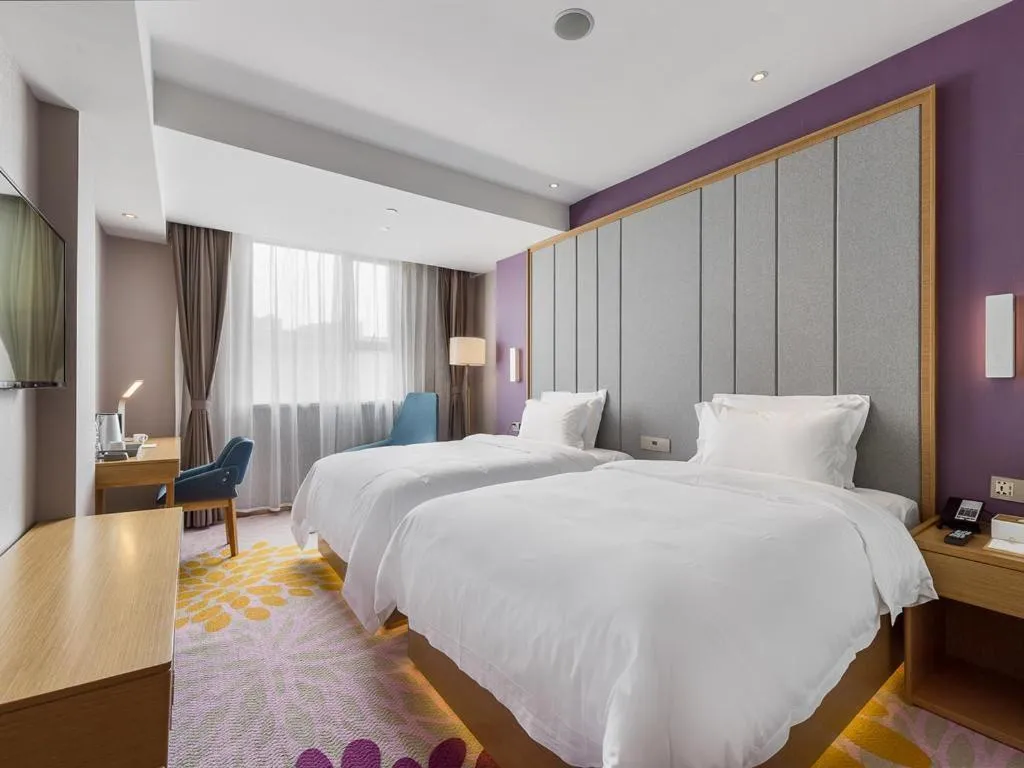 Lavande Hotels·Guangzhou Fangcun Jiaokou Metro Station