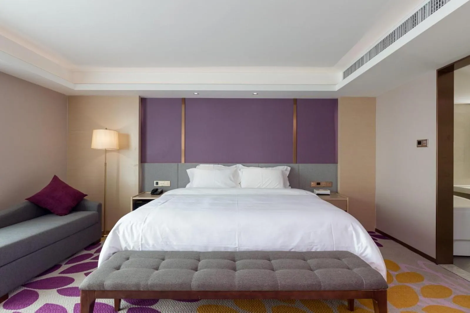 Lavande Hotels·Guangzhou Jingxi Southern Hospital Metro Station