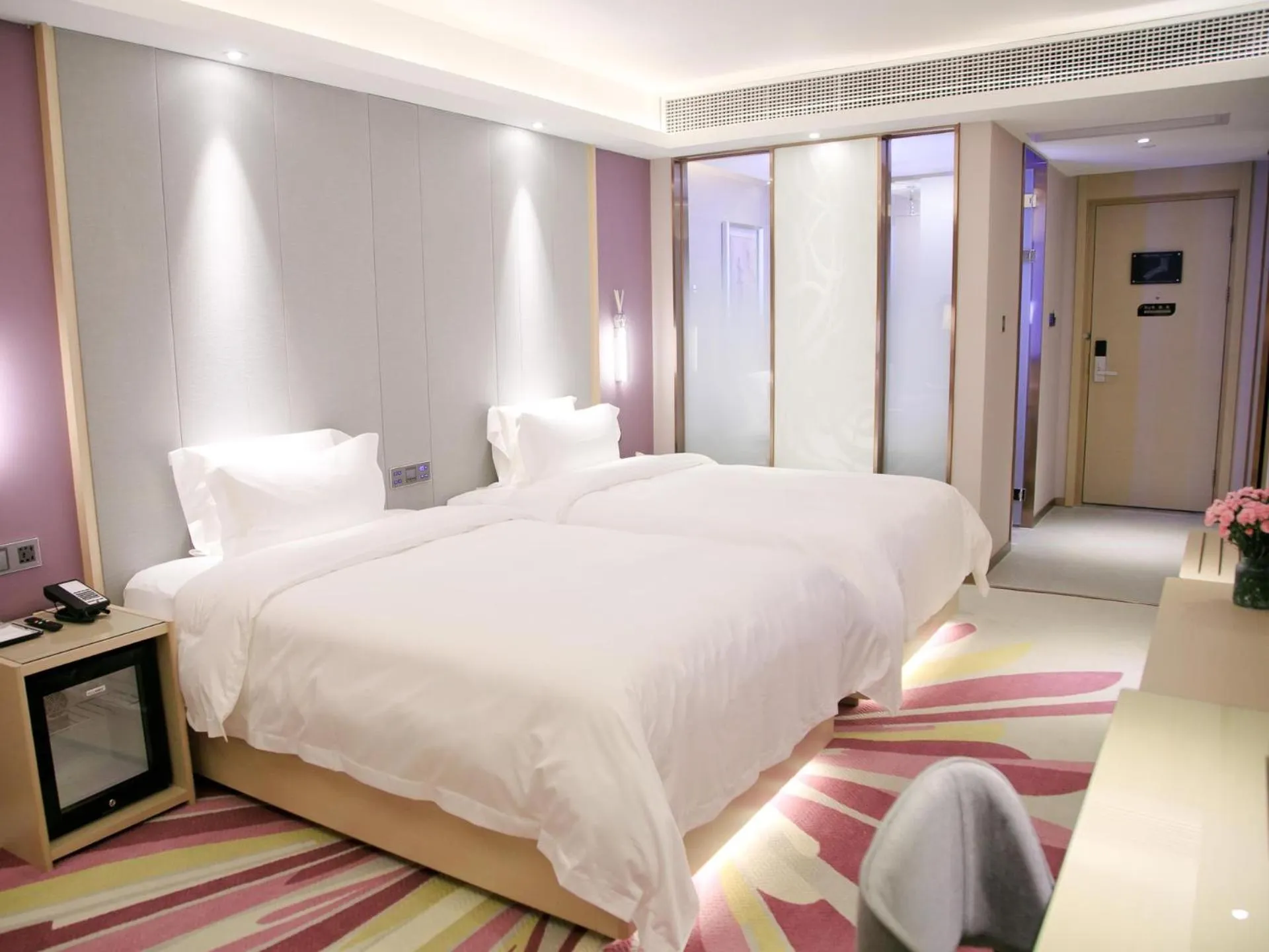 Bed in Lavande Hotels·Shenzhen North Railway Station Longhua Bus Terminal