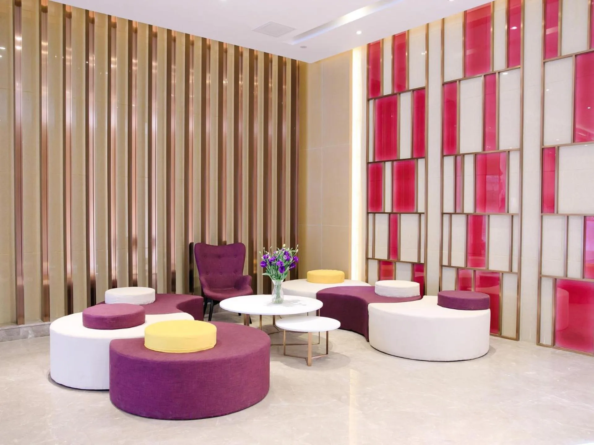 Lavande Hotels·Shenzhen North Railway Station Longhua Bus Terminal