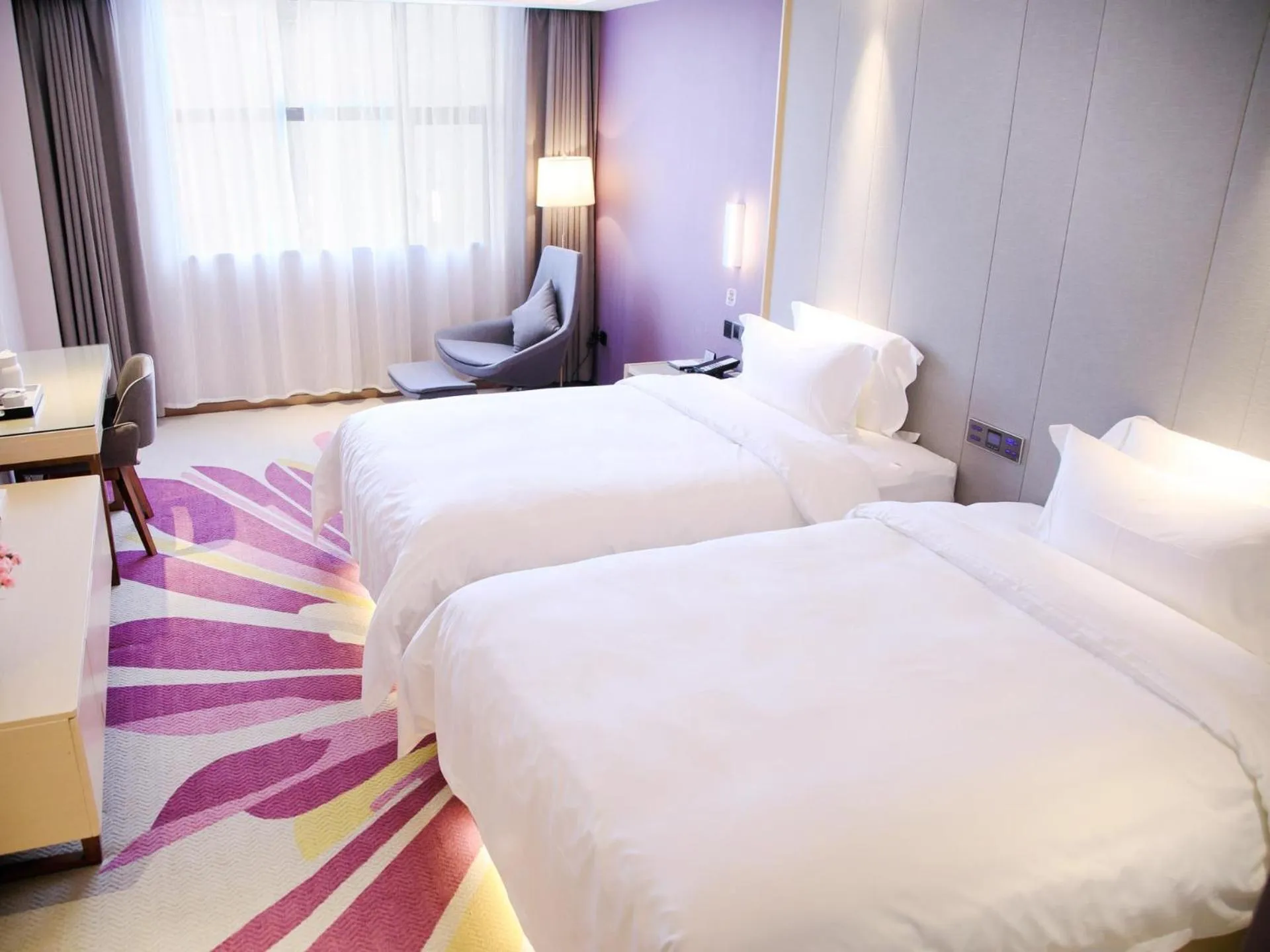 Bed in Lavande Hotels·Shenzhen North Railway Station Longhua Bus Terminal