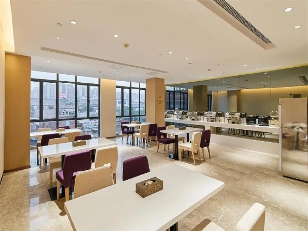 Lavande Hotels·Foshan West Railway Station Luocun