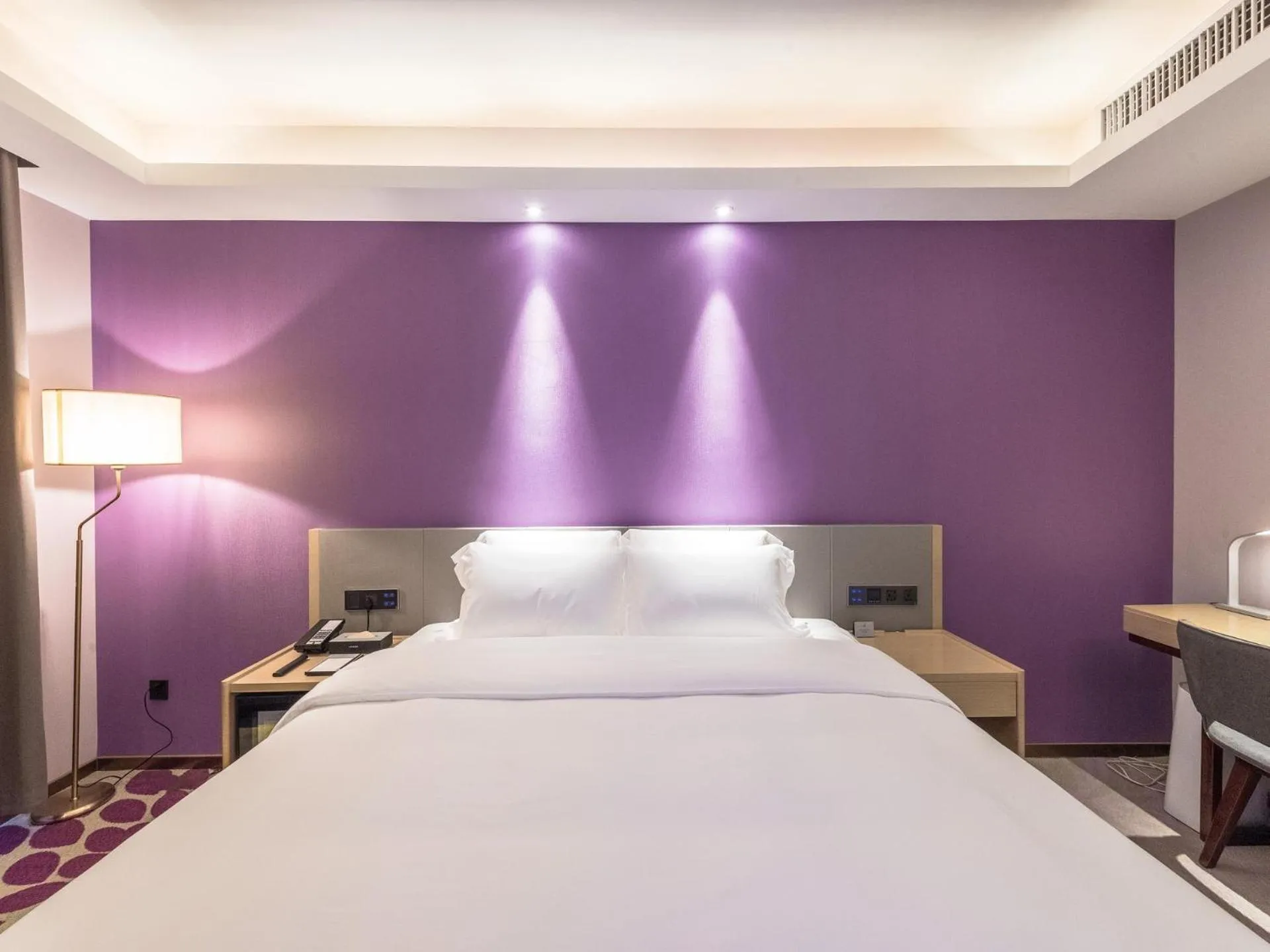 Lavande Hotels·Foshan Zhoucun Ligang Road Xunfenggang Metro Station