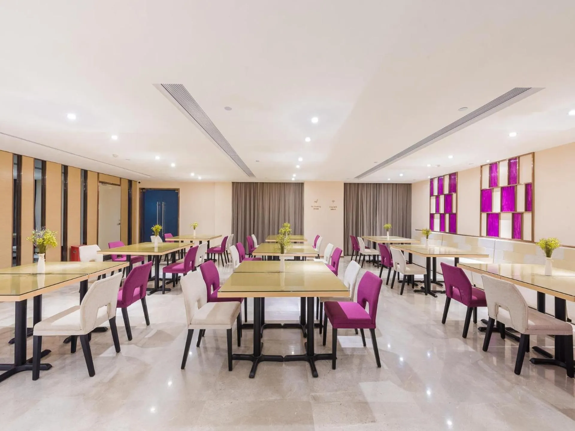 Lavande Hotels·Foshan Zhoucun Ligang Road Xunfenggang Metro Station