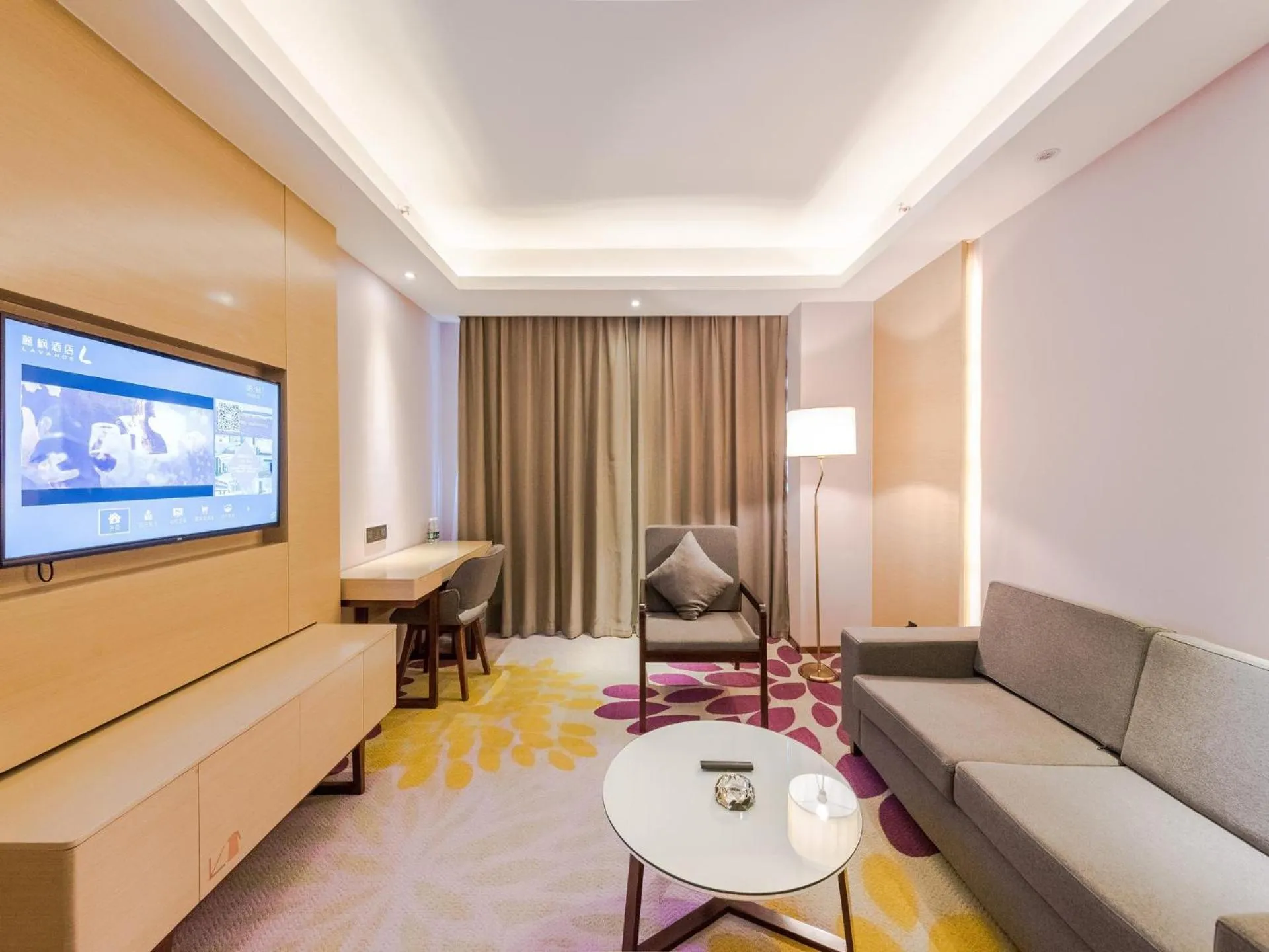Lavande Hotels·Foshan Zhoucun Ligang Road Xunfenggang Metro Station