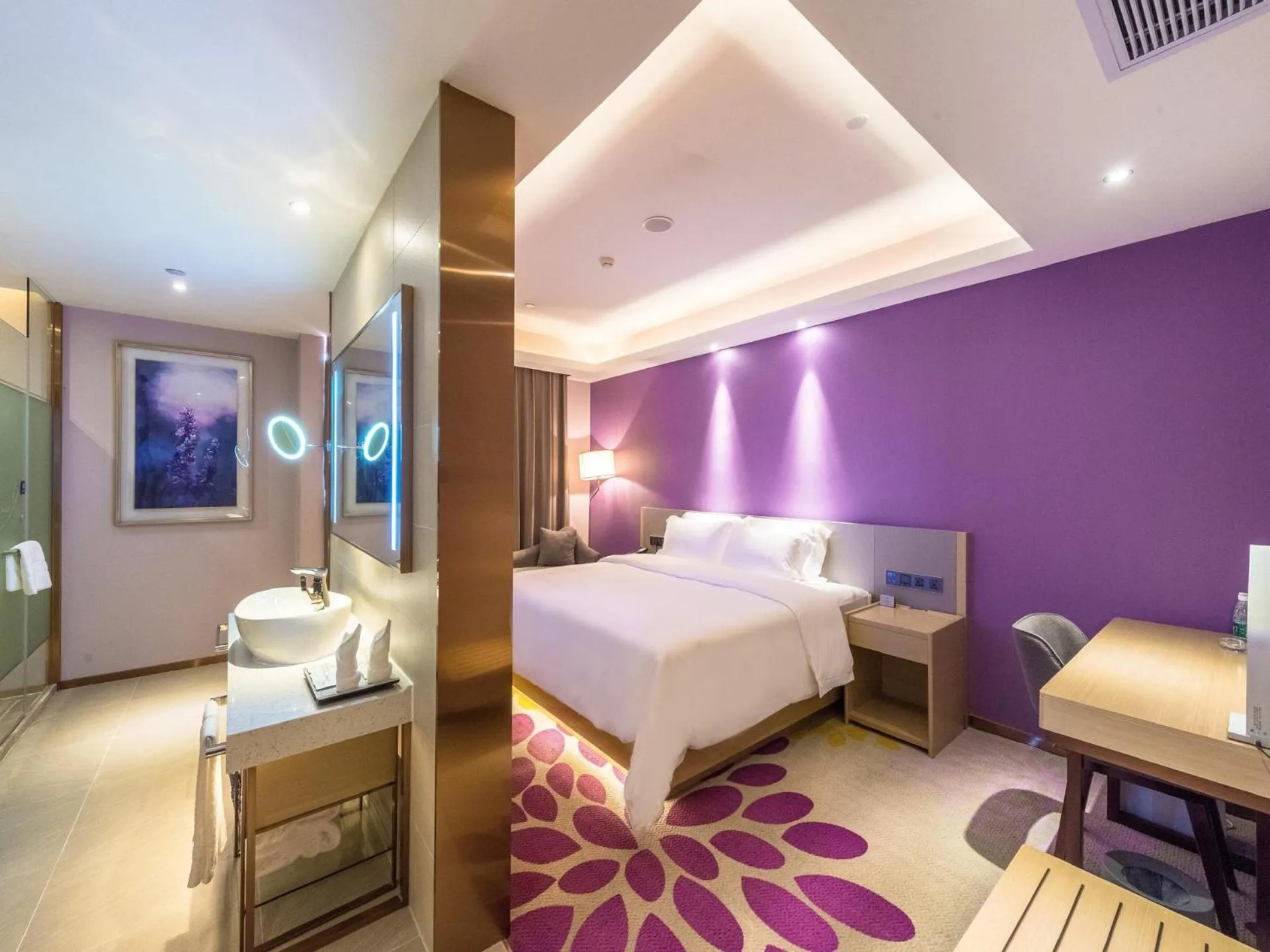 Lavande Hotels·Foshan Zhoucun Ligang Road Xunfenggang Metro Station