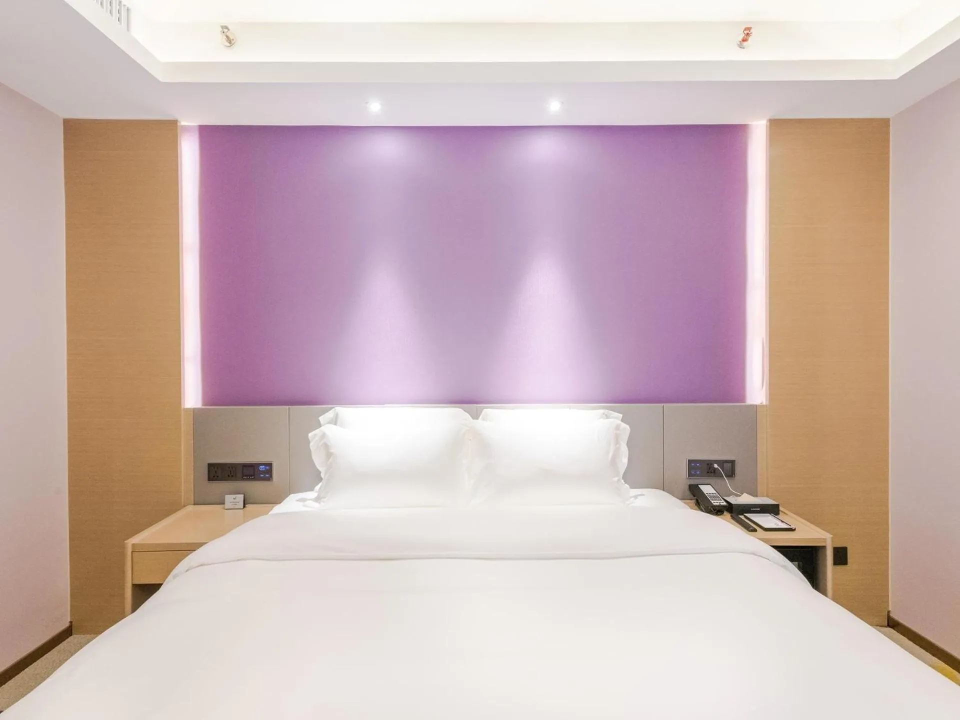 Lavande Hotels·Foshan Zhoucun Ligang Road Xunfenggang Metro Station