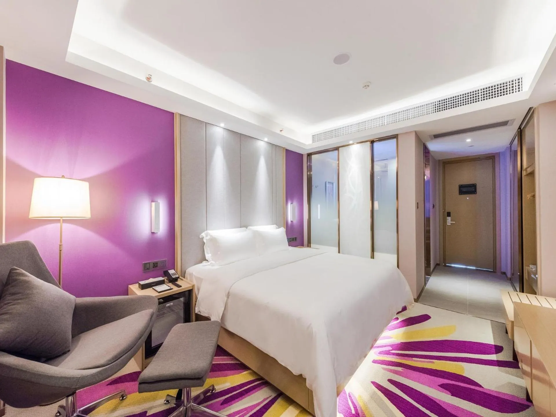 Lavande Hotels·Foshan Zhoucun Ligang Road Xunfenggang Metro Station