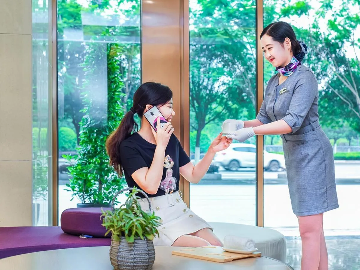 Lavande Hotels·Chongqing Longtoushi North Railway Station