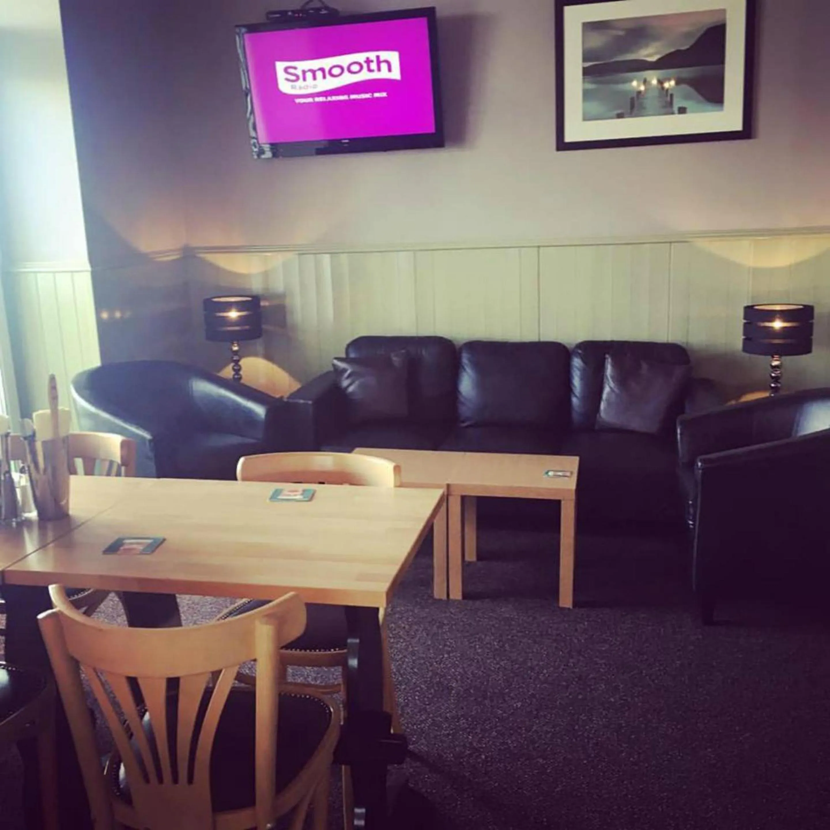 Lounge or bar in Harrow Lodge Hotel