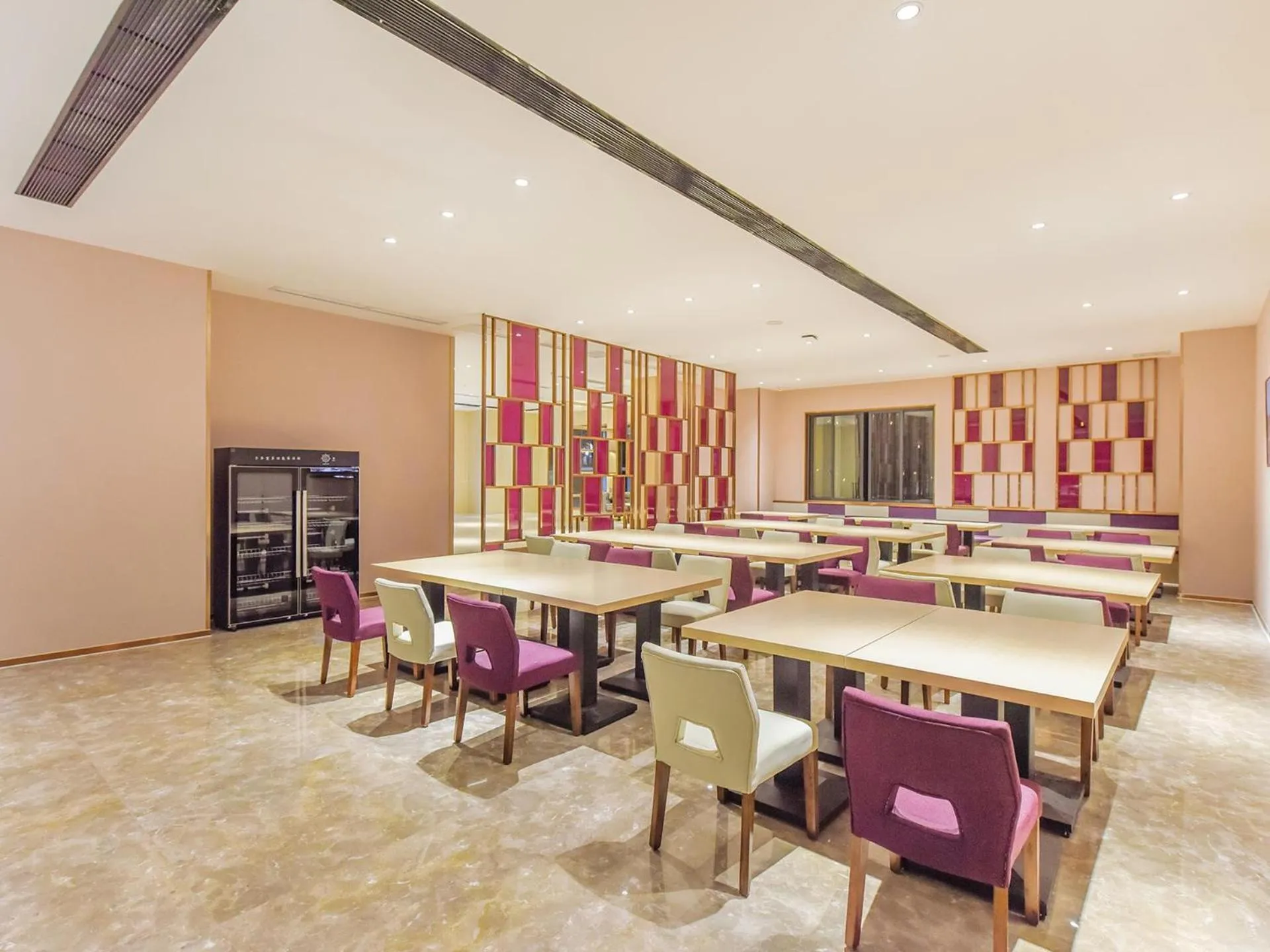 Lavande Hotel Chongqing Nanping Pedestrian Street Convention and Exhibition Center