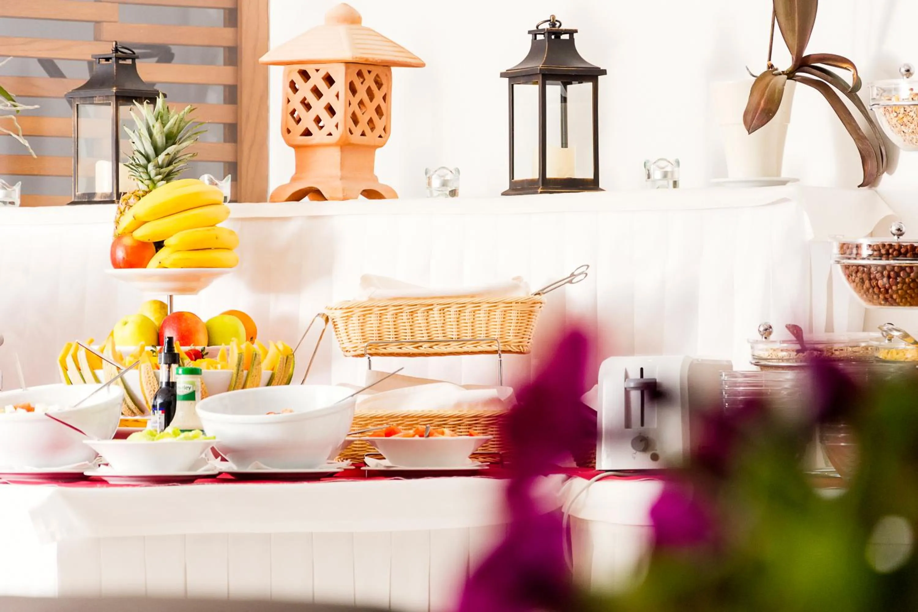 Restaurant/places to eat in Hotel Marul