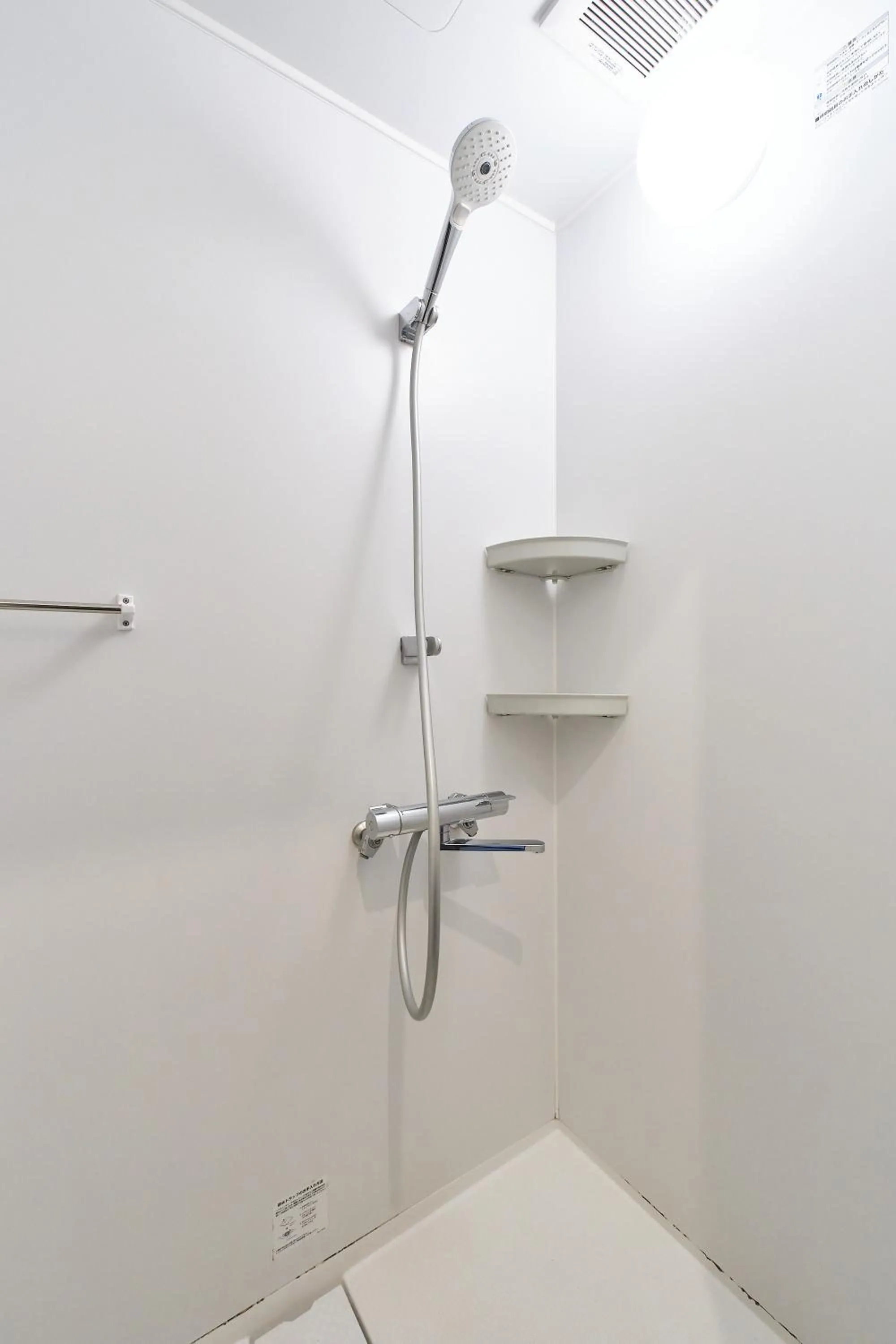 Shower in UCHI Living Stay Sapporo Kikusui