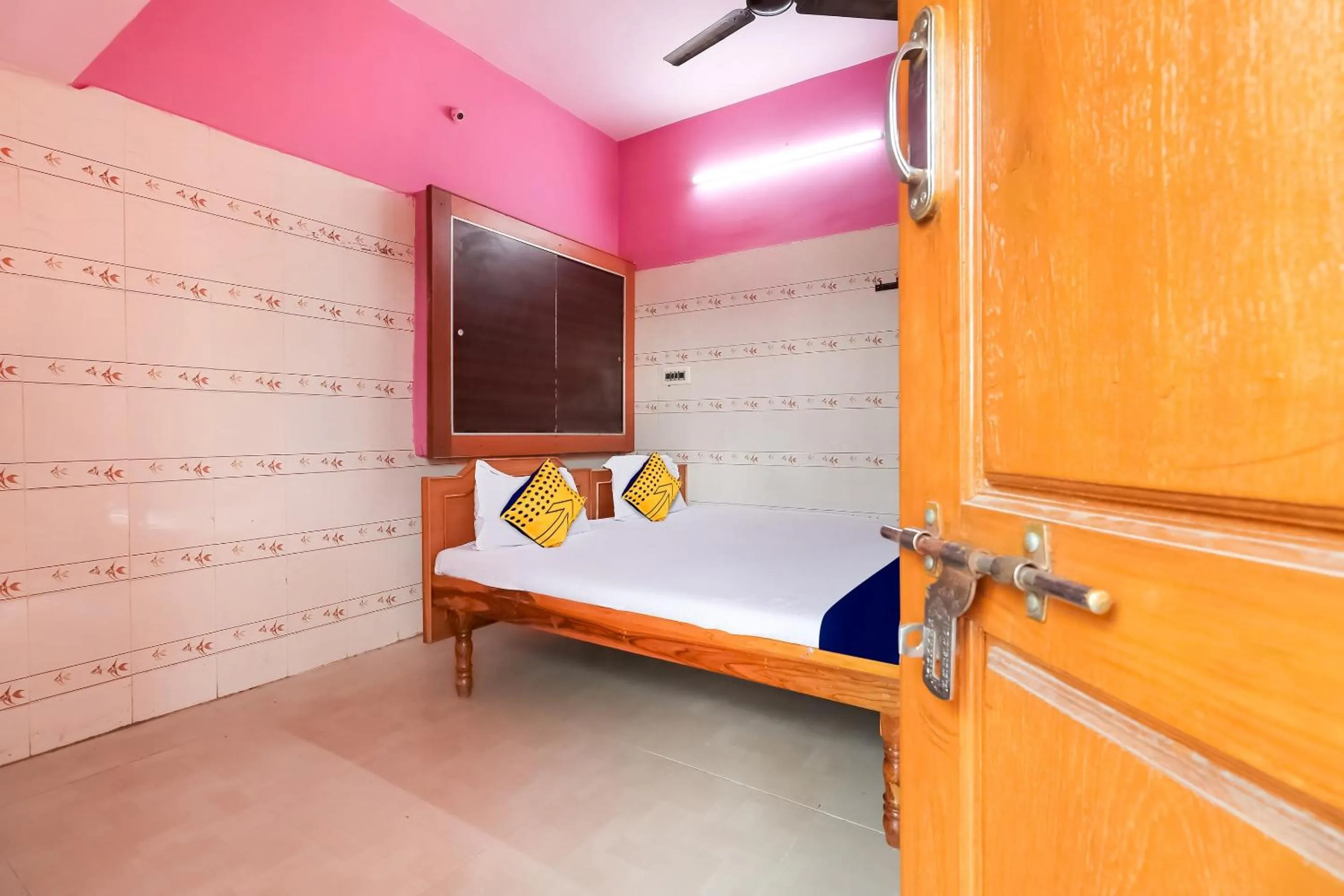 Bedroom, Bed in SPOT ON Apple Tree Cottage