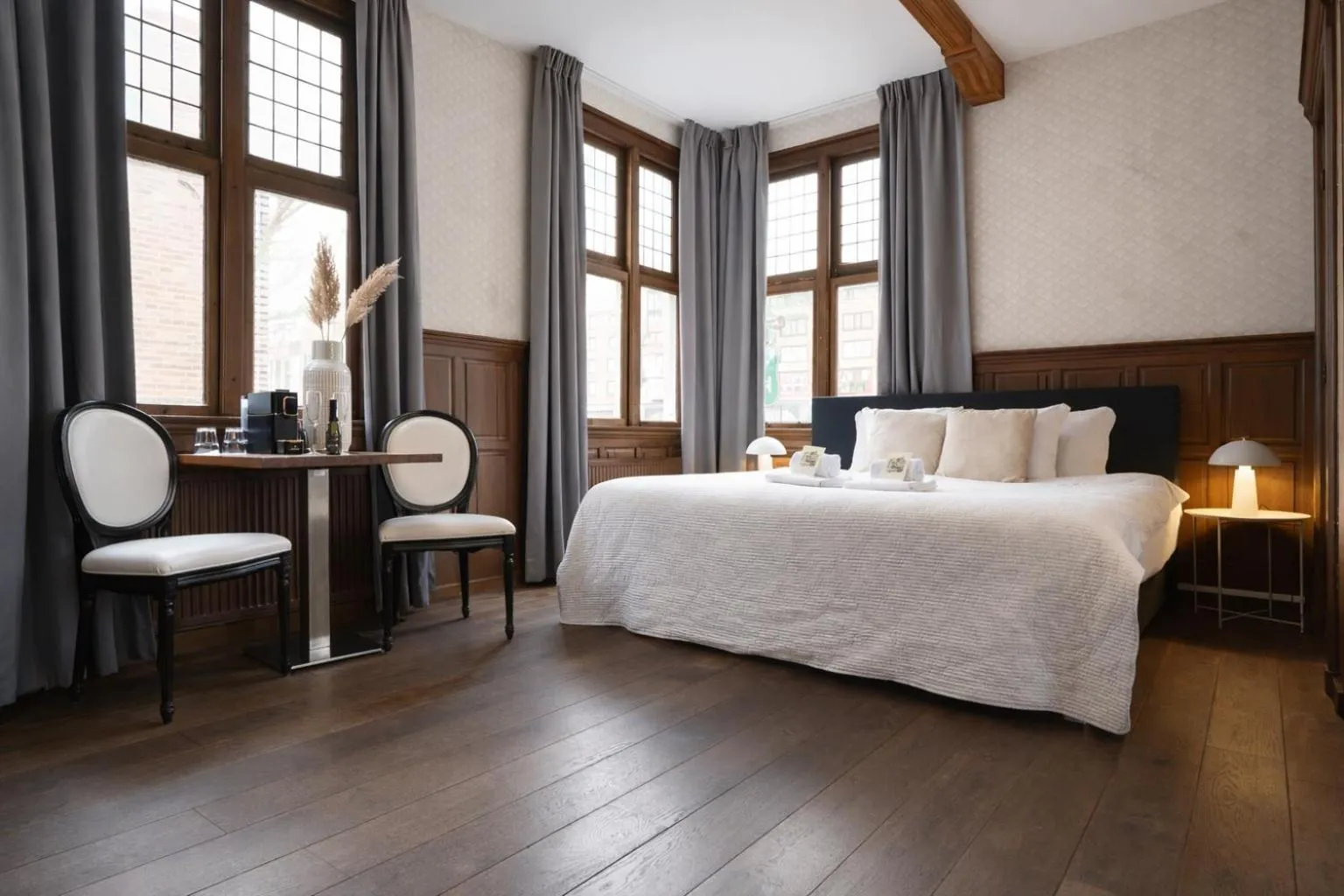 Bed in King's Inn City Hotel Alkmaar