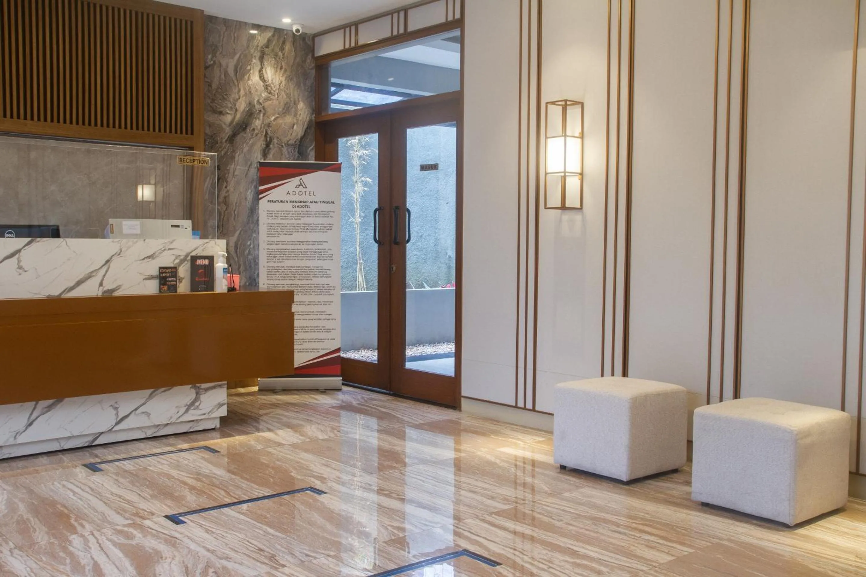 Lobby or reception in Adotel