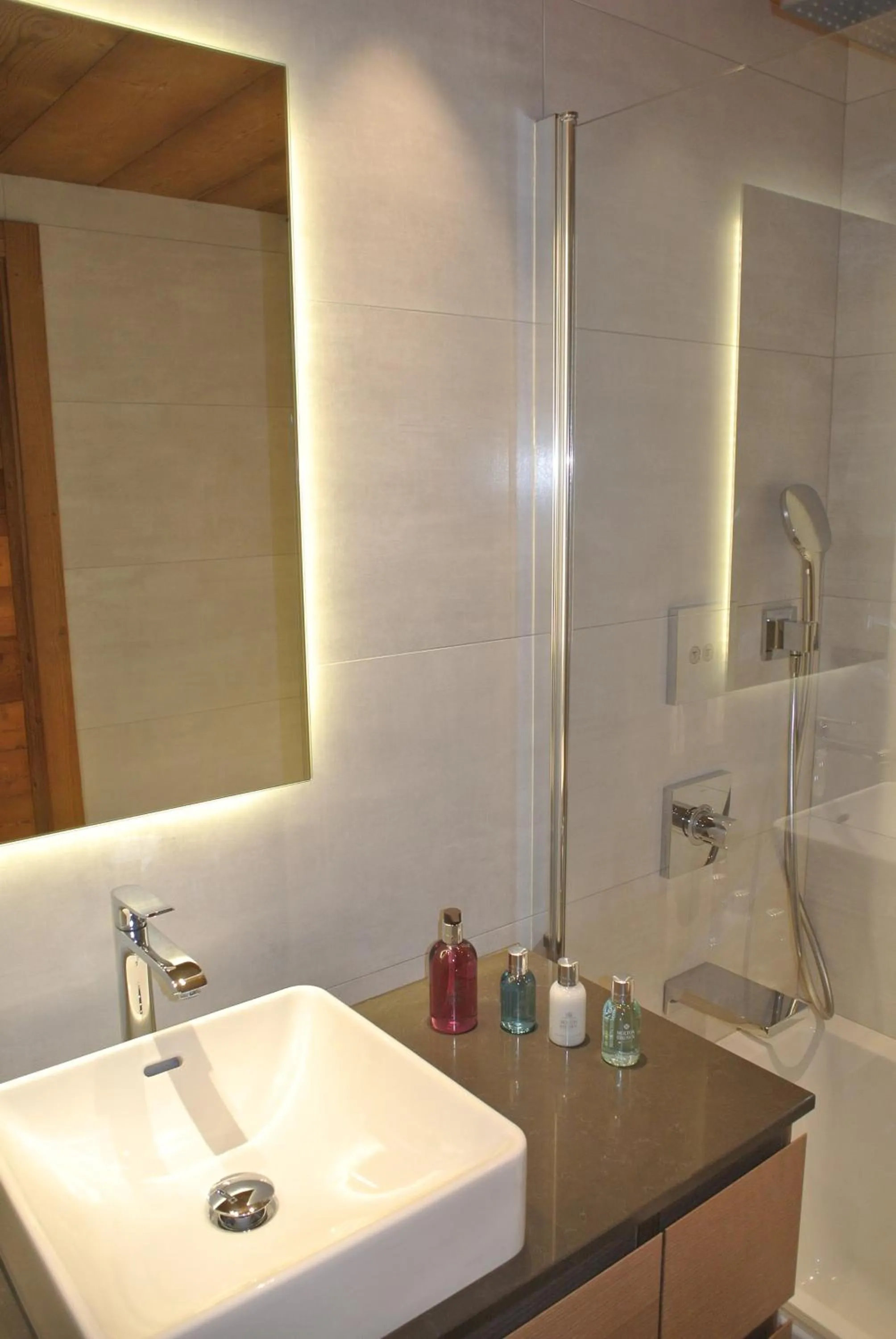 Shower in Chalet Téléporté