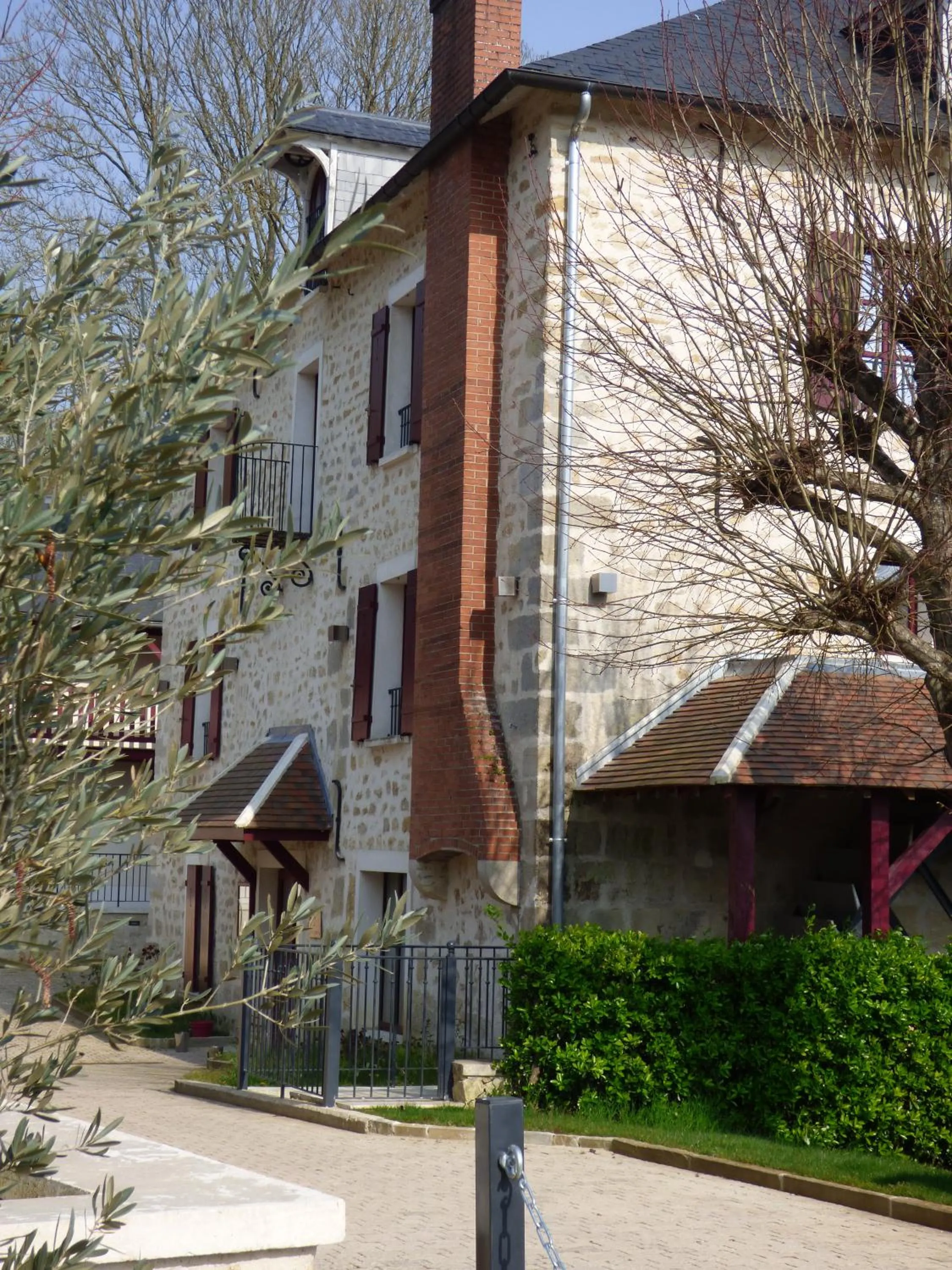 Property building in Le Moulin des Marais