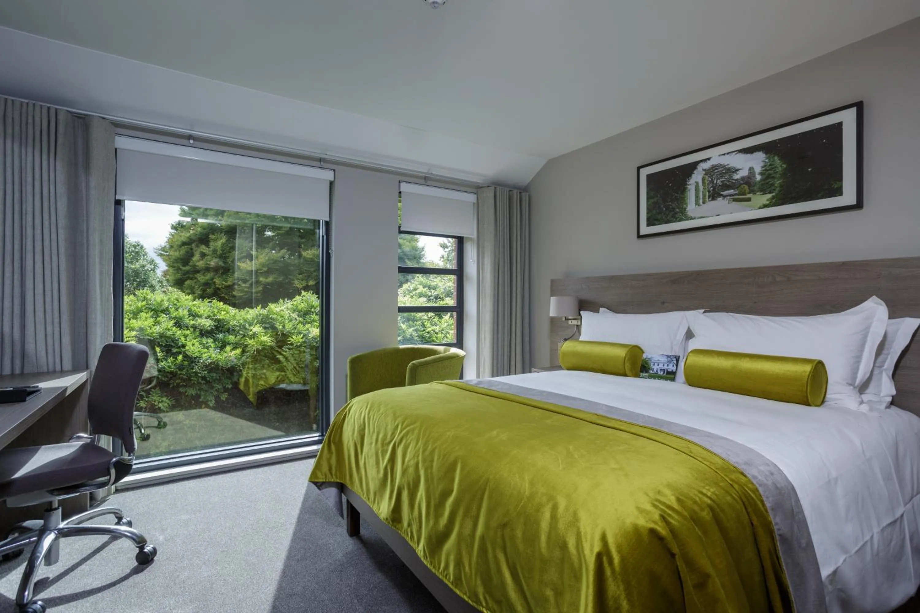 Bed in Greenlands Hotel