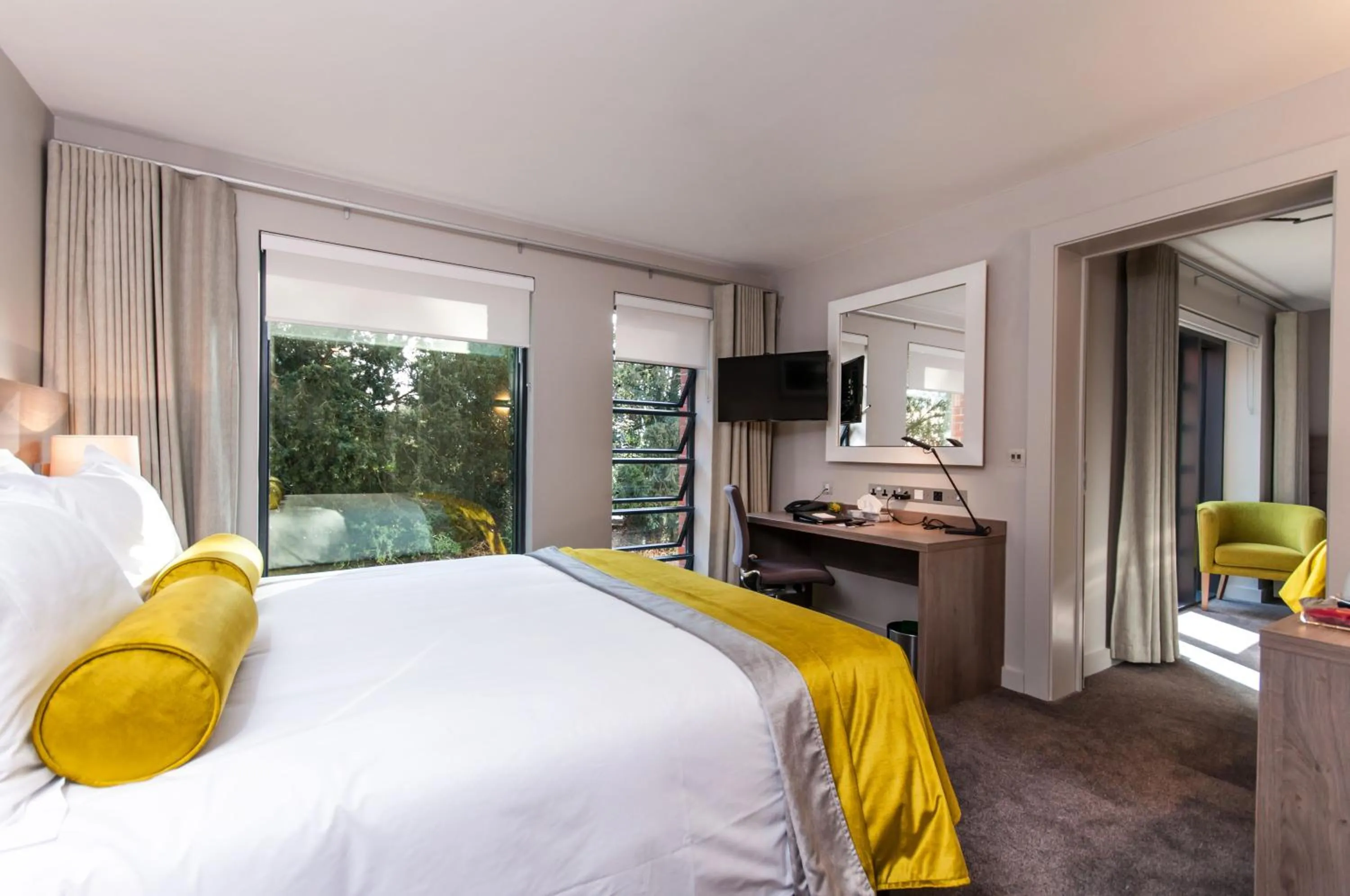 Bed in Greenlands Hotel