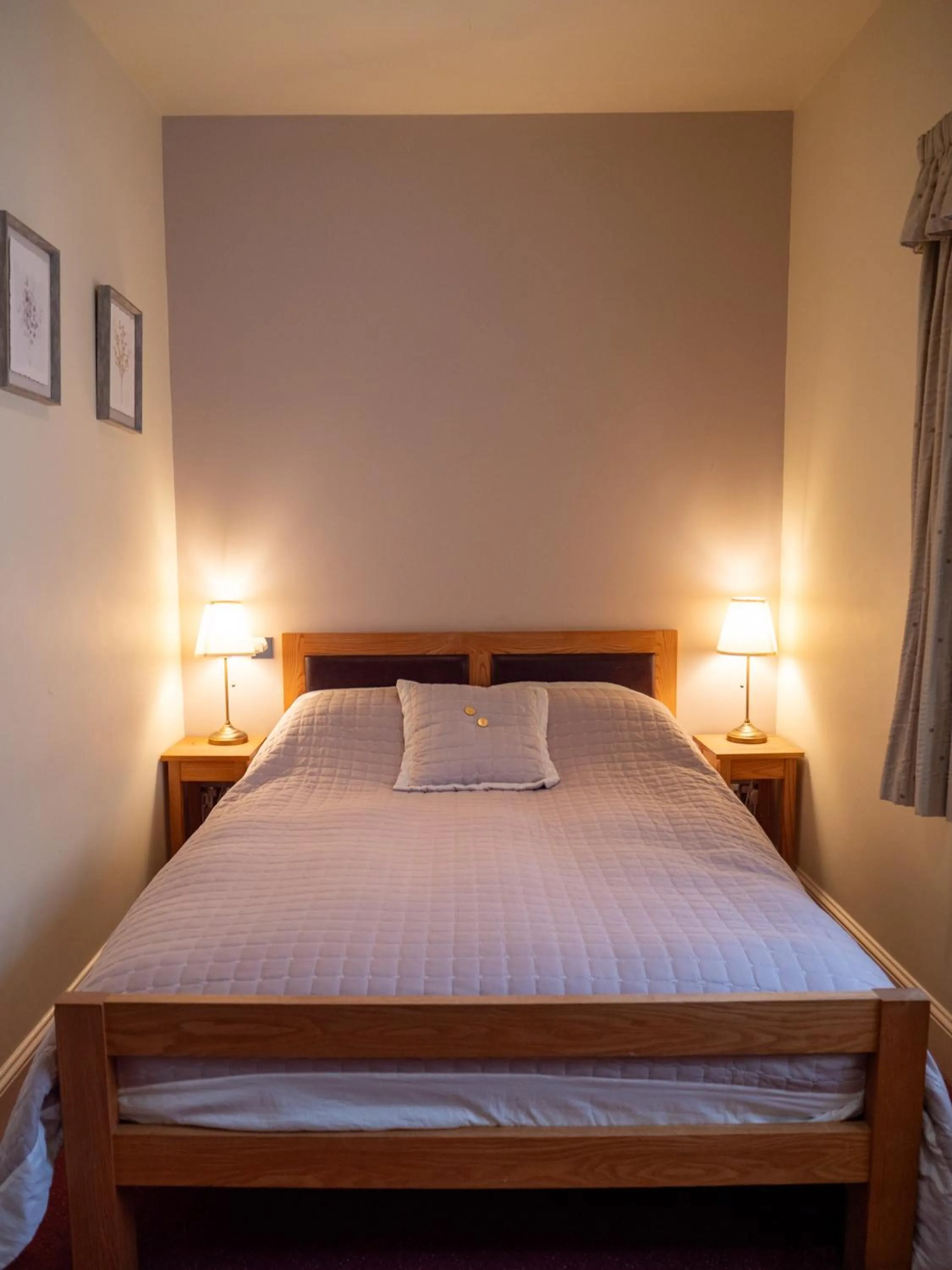 Bed in The Jolly Drover