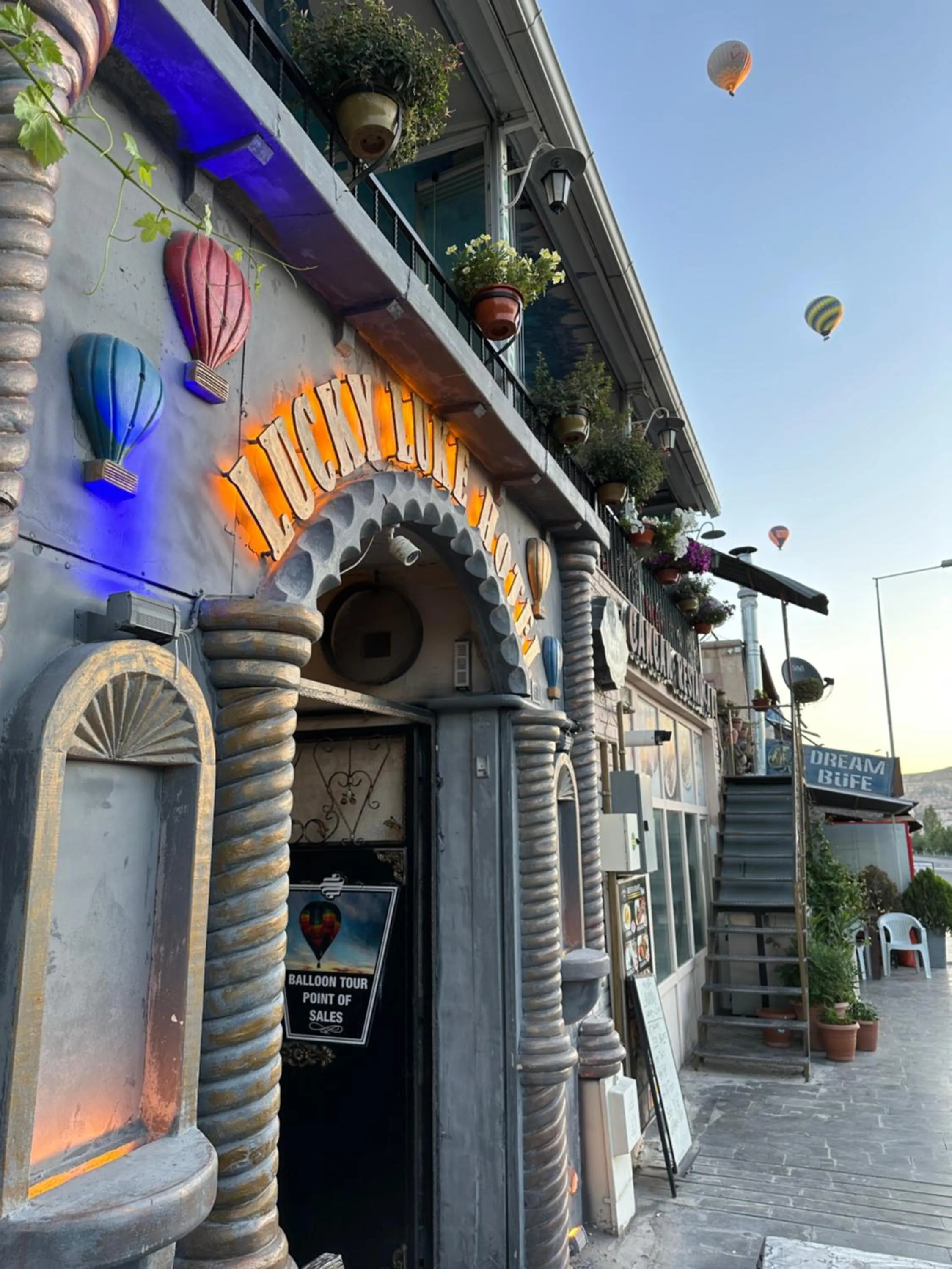 Property building in Lucky Luke Stone House