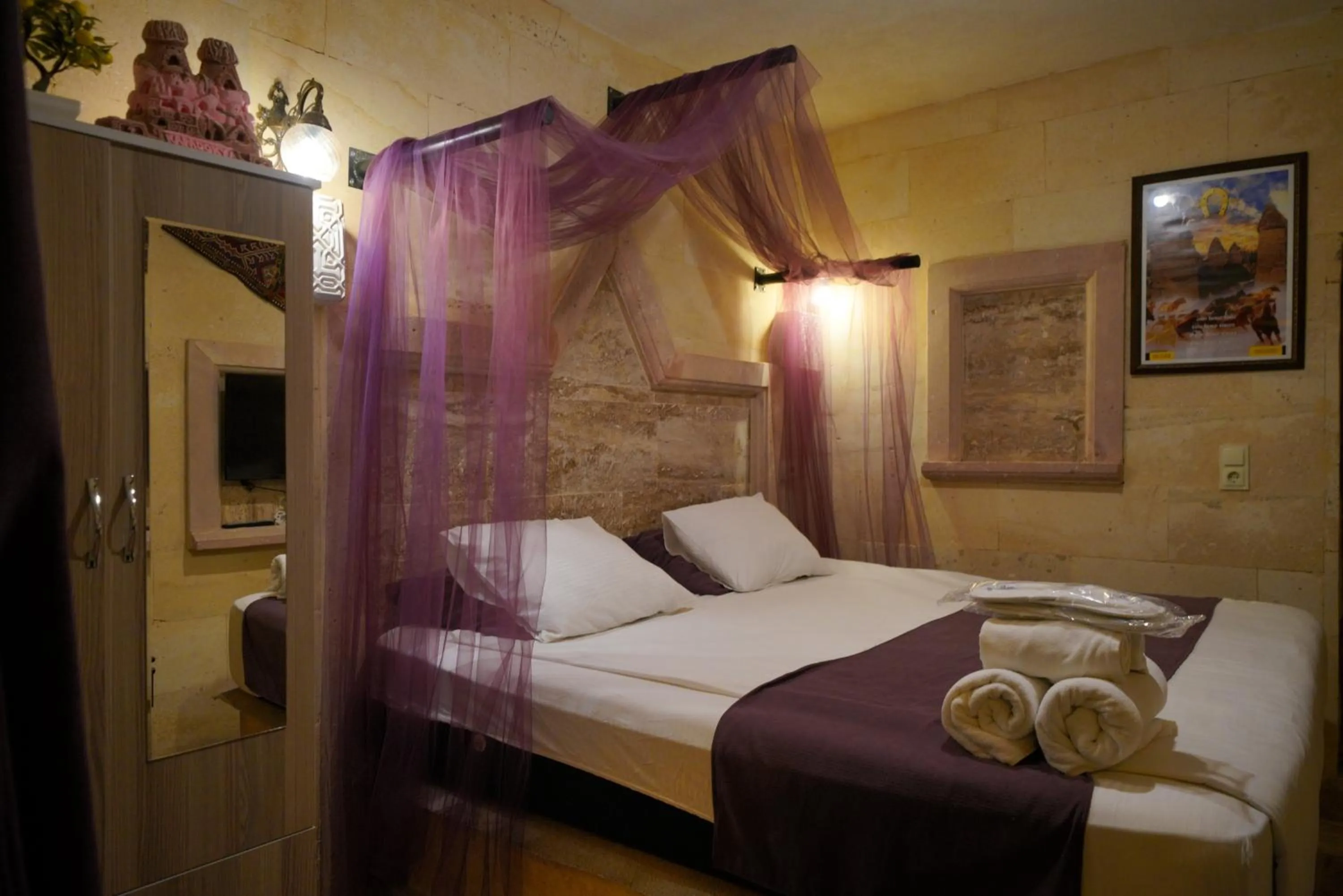 Bed in Lucky Luke Stone House