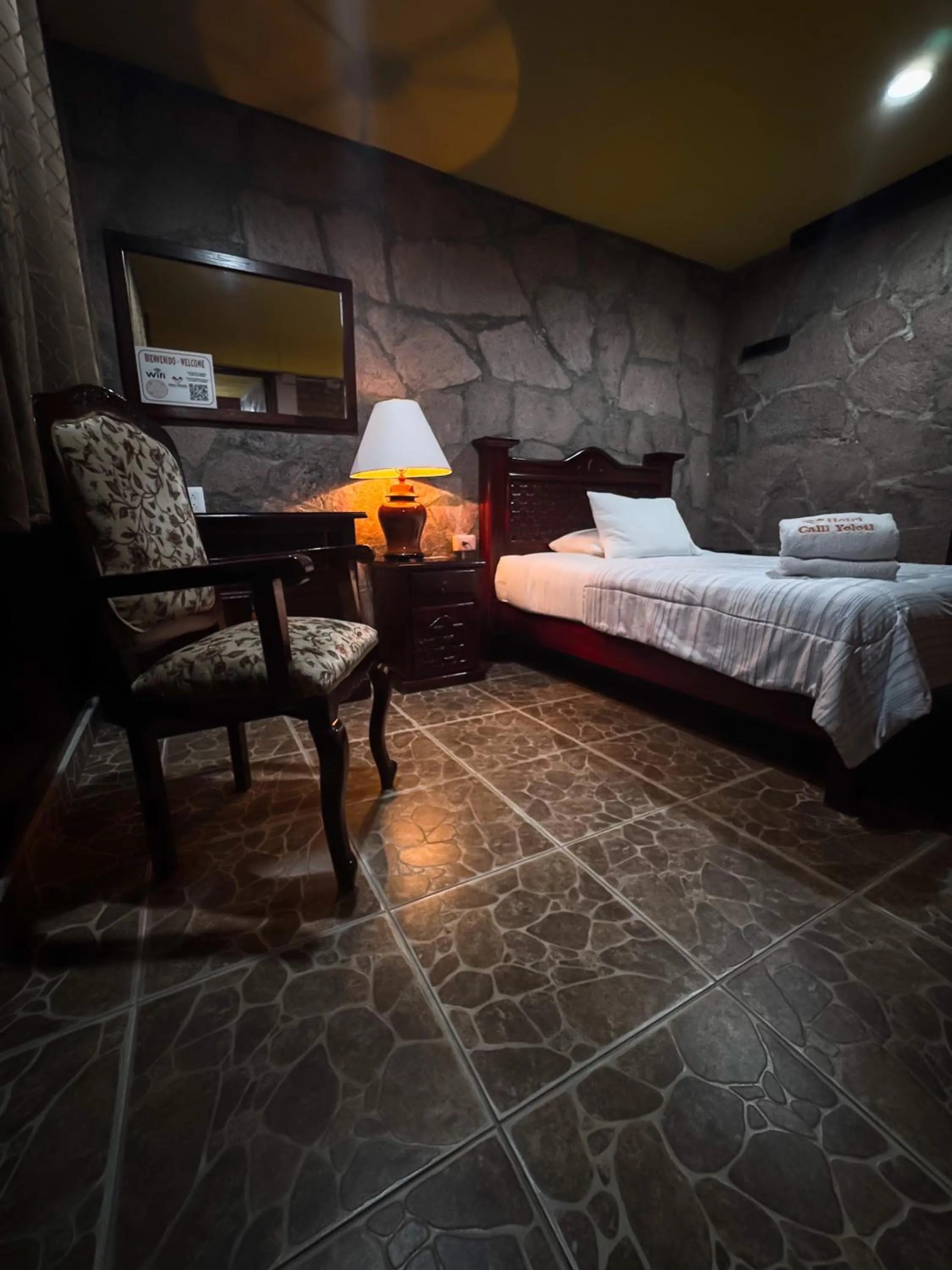 Bed in Hotel CALLI YOLOTL Teotihuacan