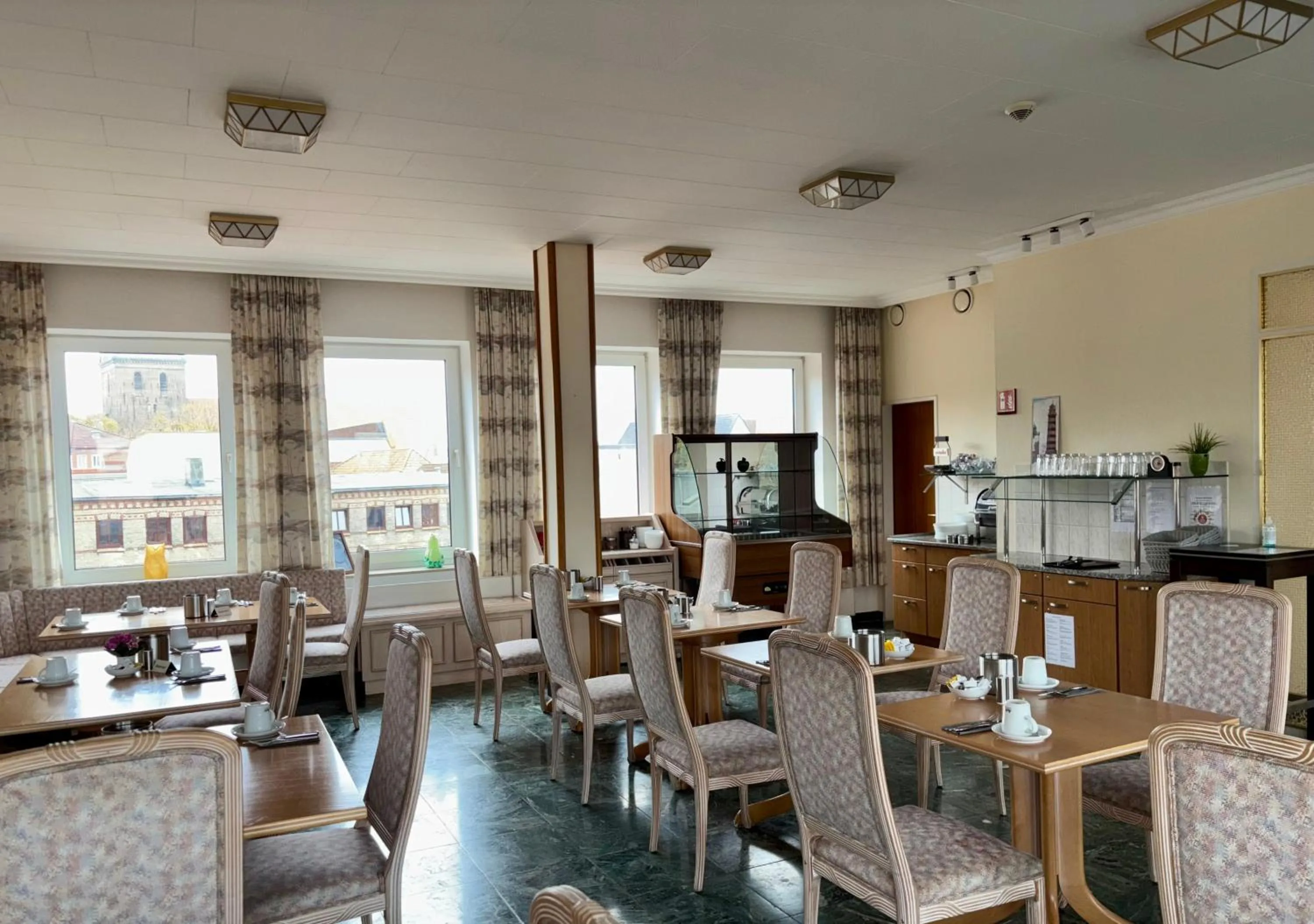 Breakfast in Hotel am Rathaus