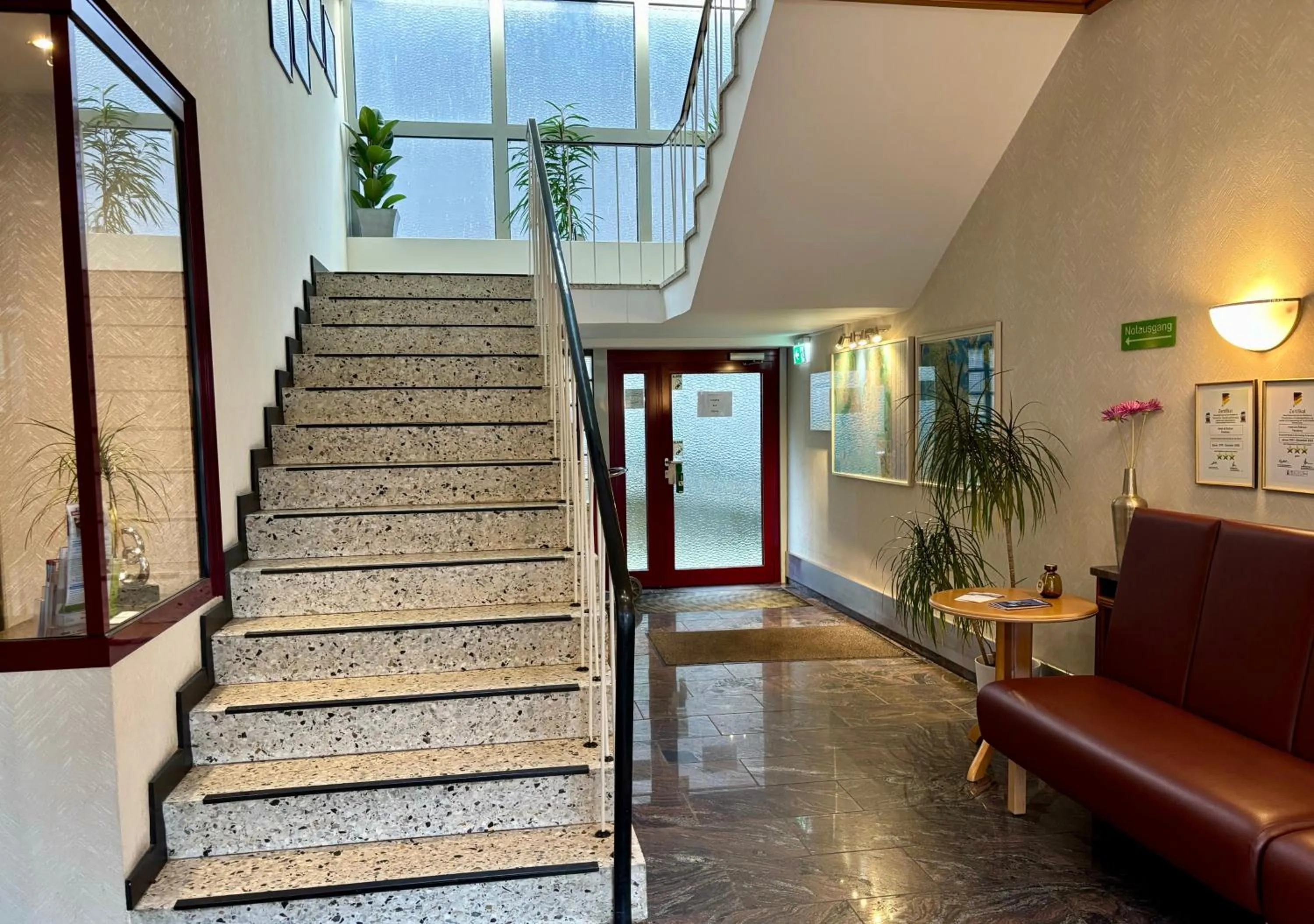 Lounge or bar in Hotel am Rathaus