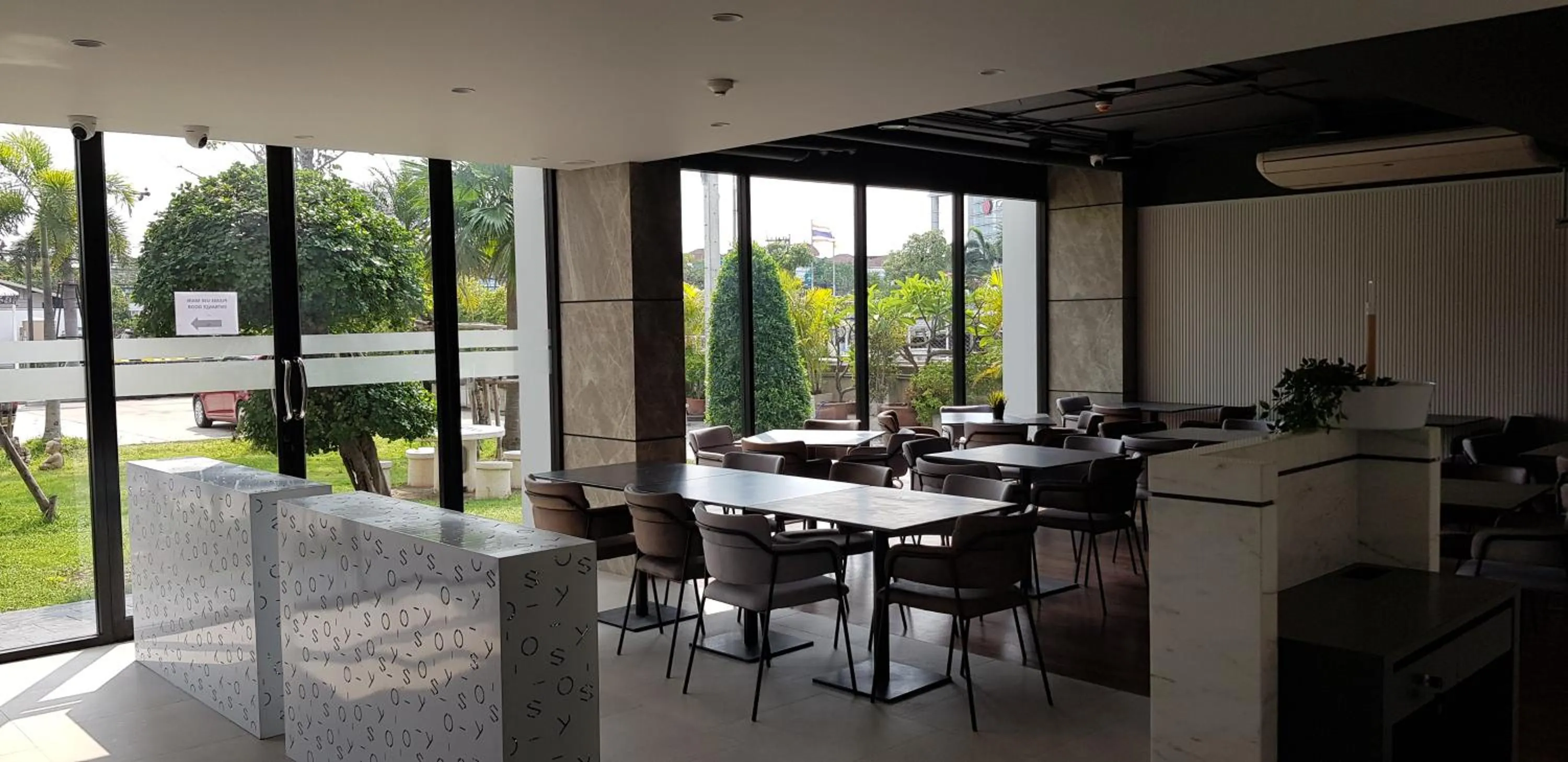 Restaurant/places to eat in KOS Hotel Suvarnabhumi Airport -SHA Extra Plus