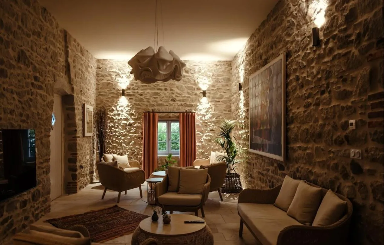 TV and multimedia in The view of Montpeyroux