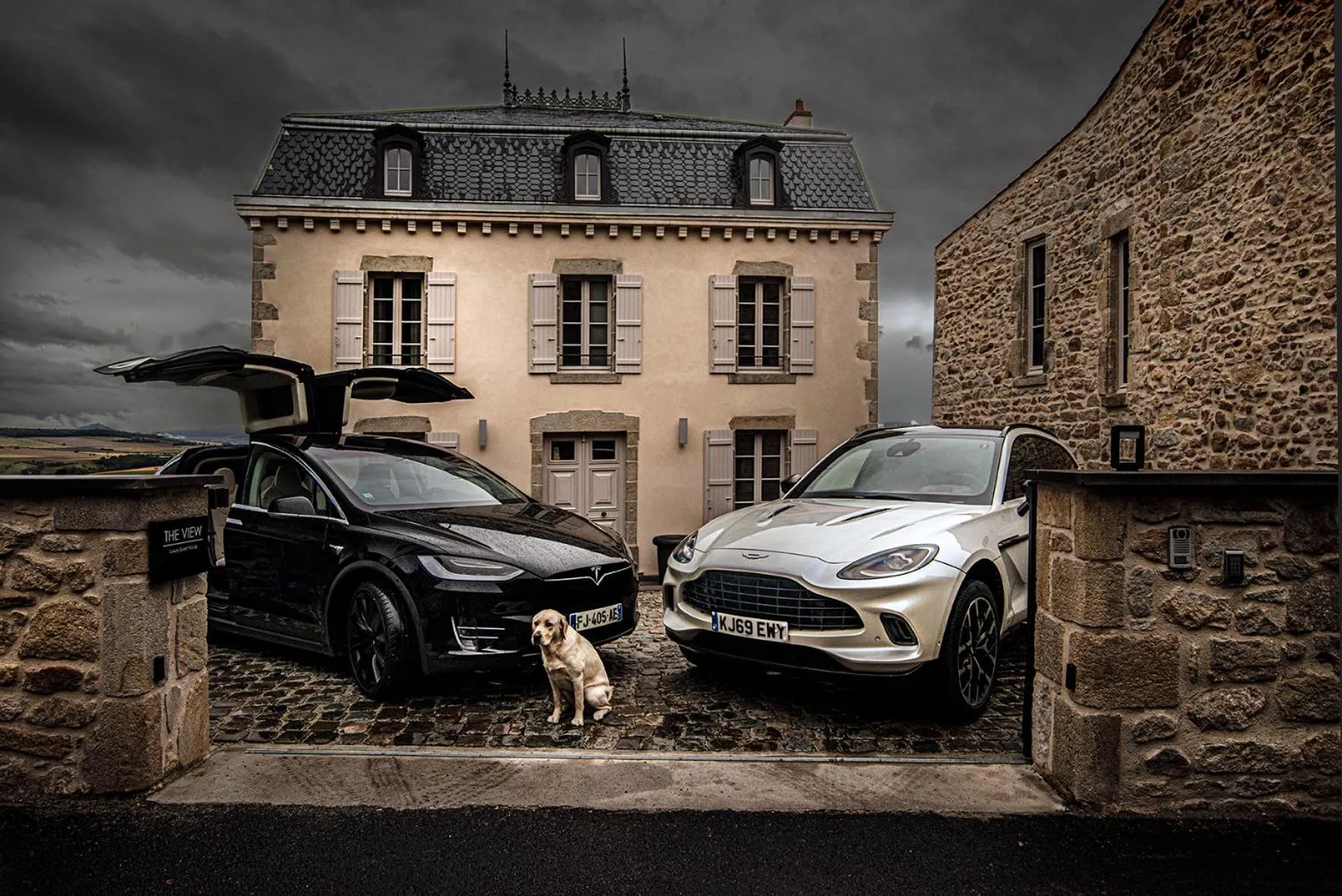 Facade/entrance in The view of Montpeyroux