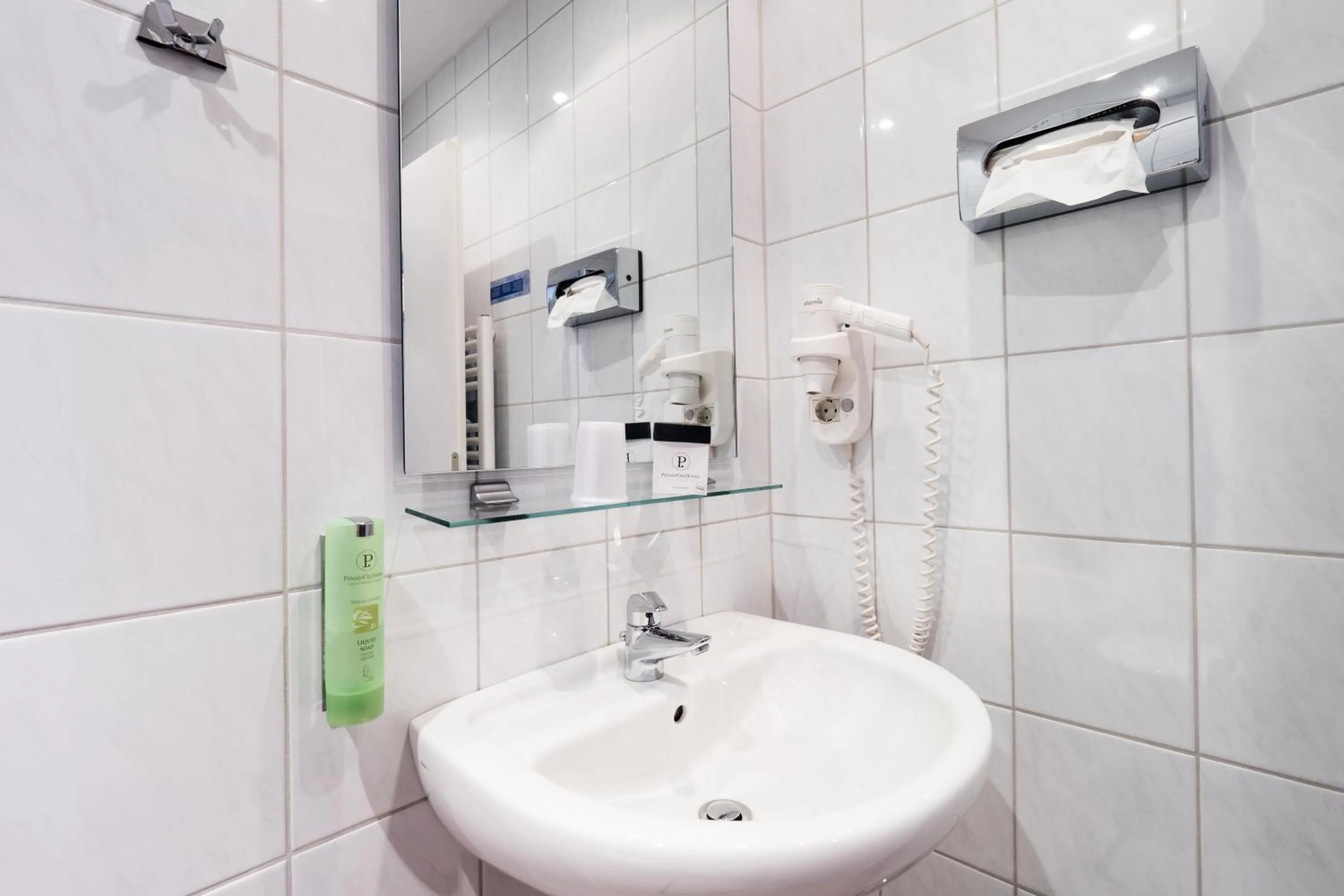 Bathroom in Hotel Deutsches Haus