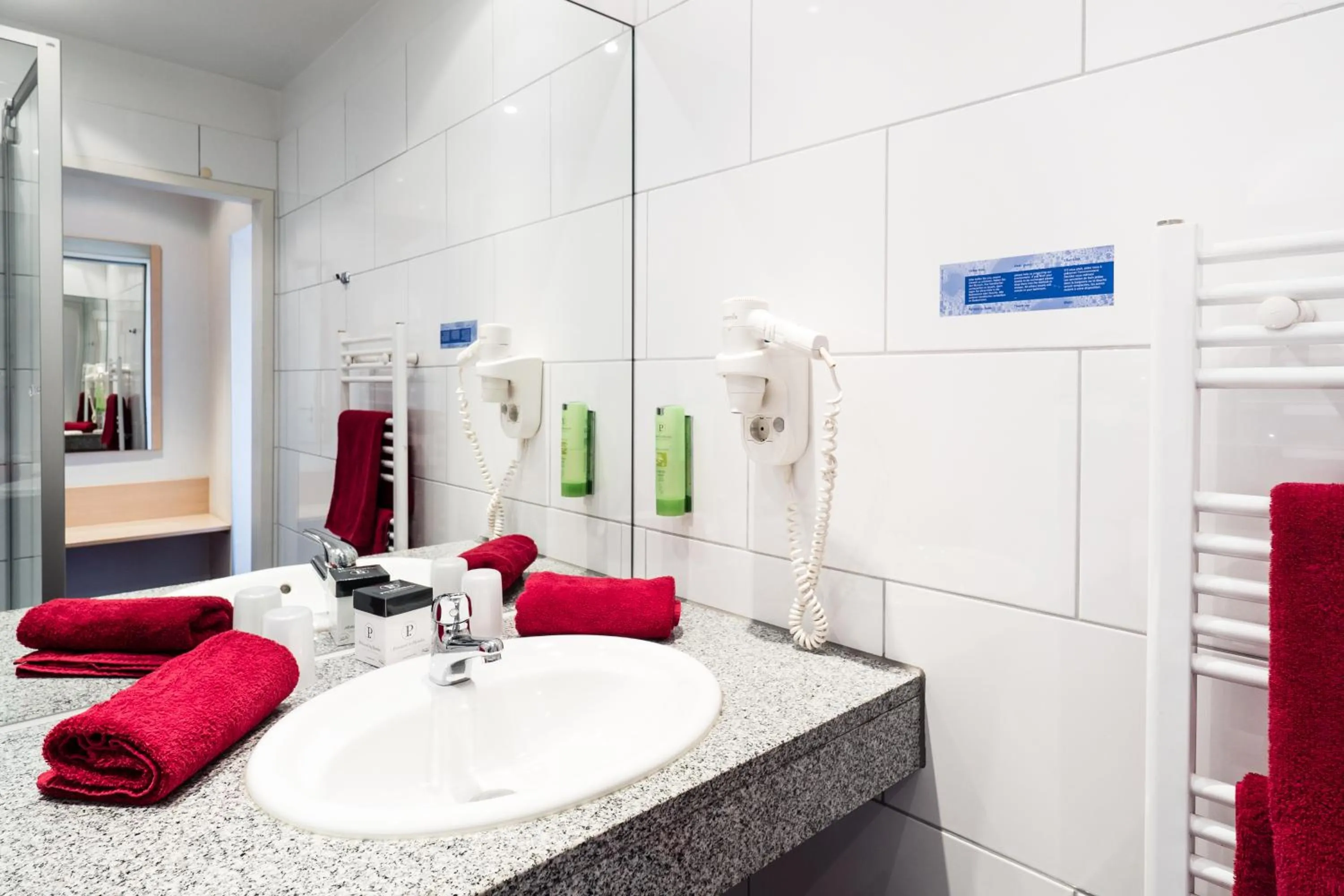 Bathroom in Hotel Deutsches Haus