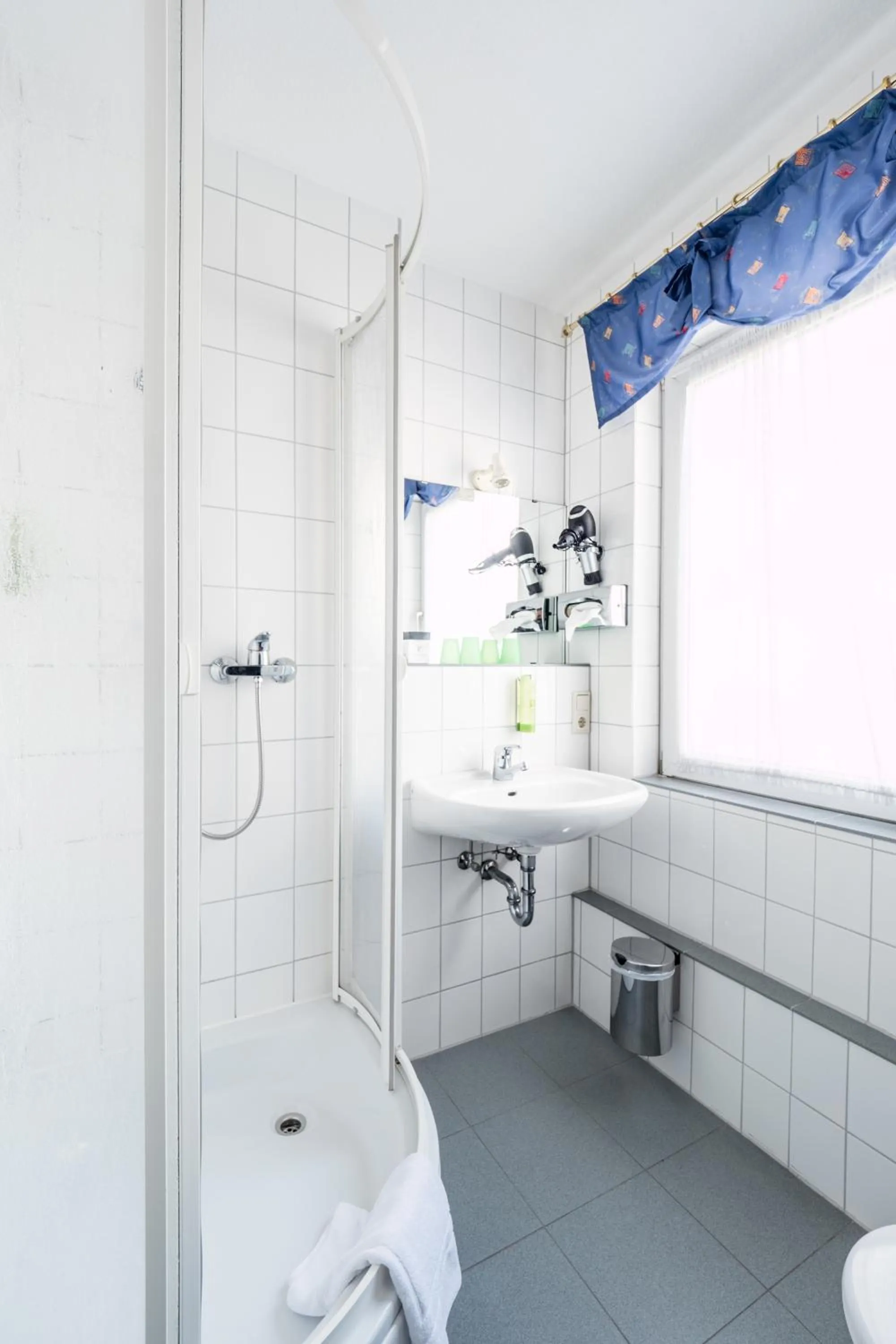 Shower in Hotel Deutsches Haus