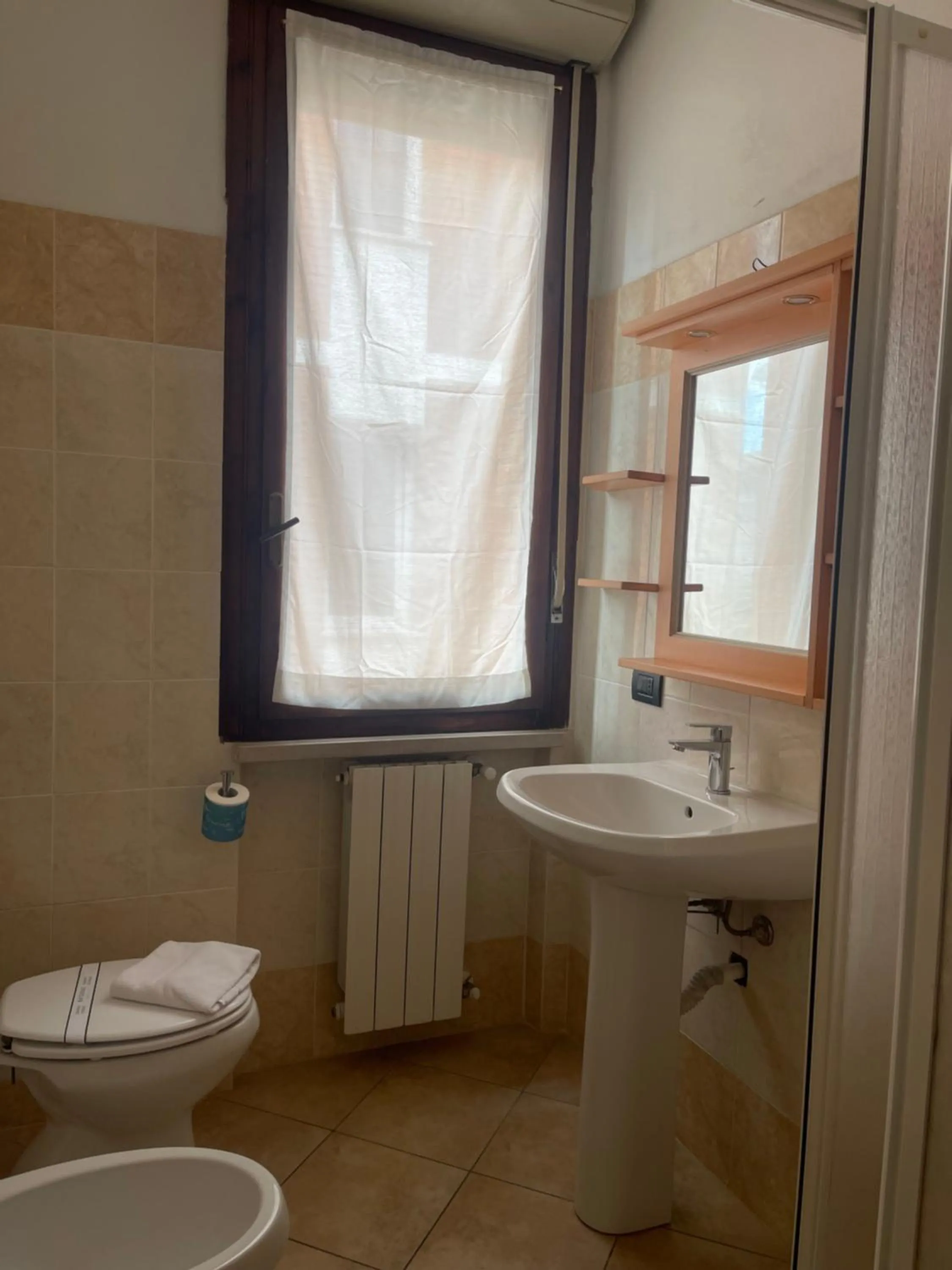 Shower in Le Coltie - affittacamere e appartamenti