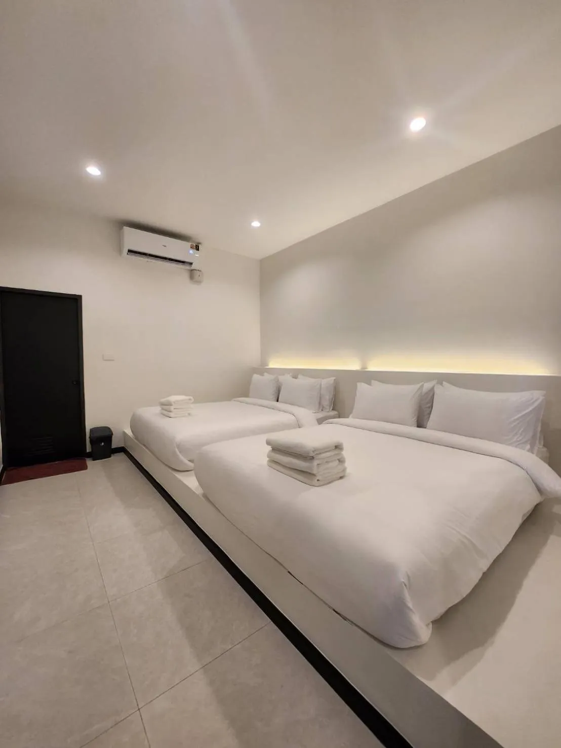 Bed in Skyline Resort